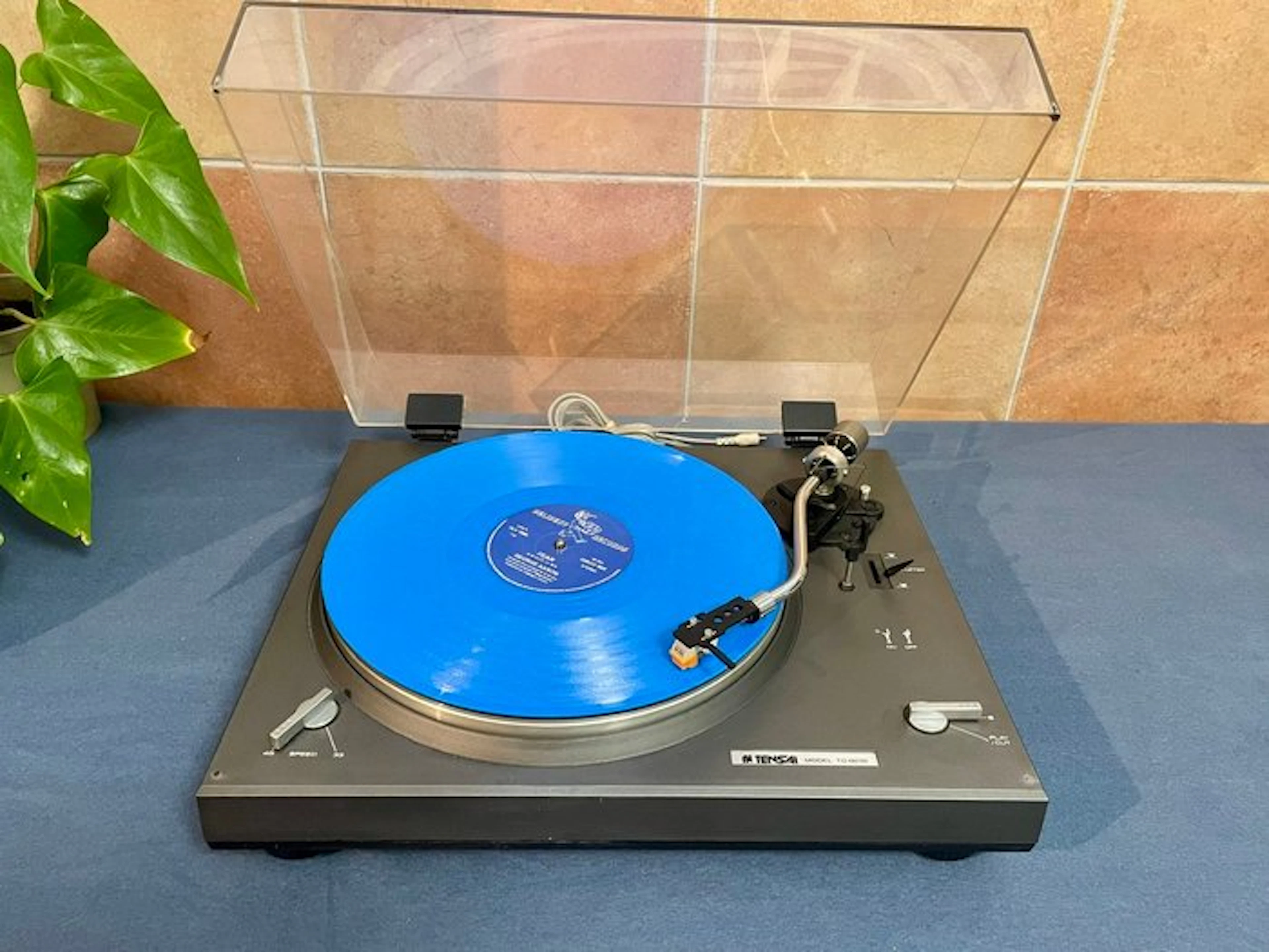 Tensai - TD-8618 Turntable