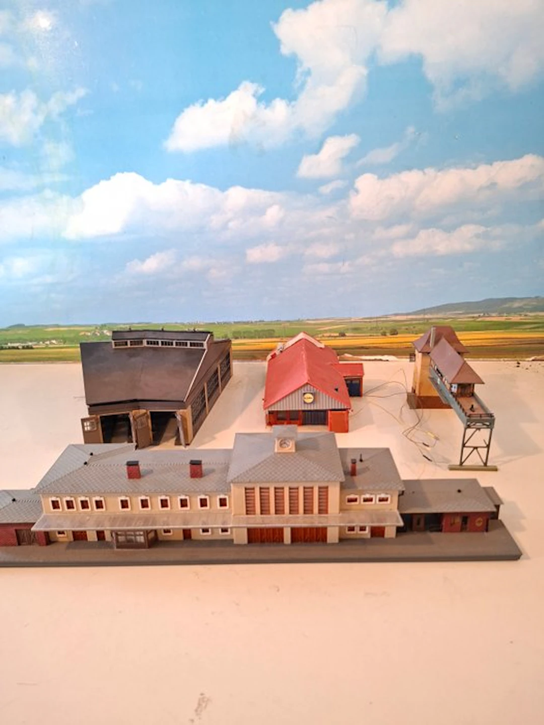 Pola, Vollmer N - 212126 222118 - Model train buildings (4) - Station