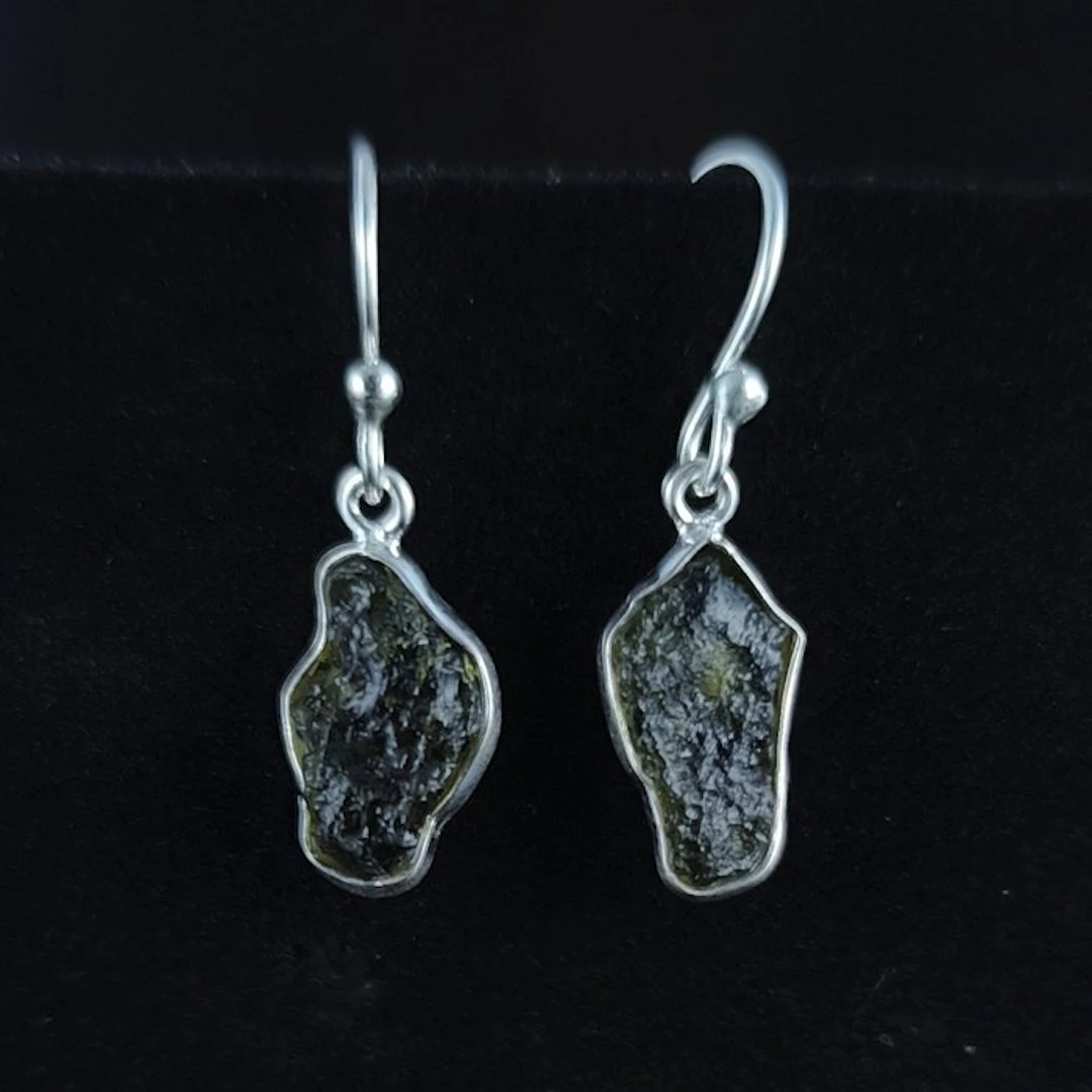Moldavite Jewellery - Height: 30 mm - Width: 9 mm - 1.96 g