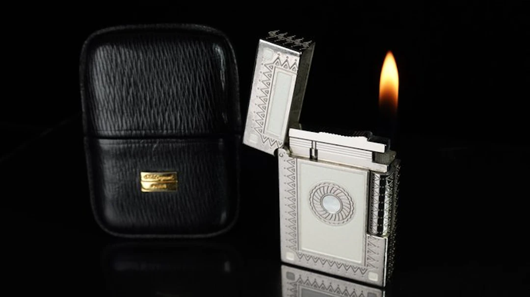 Dupont - Gatsby Shaman Rare Pattern Vintage gas Lighter...