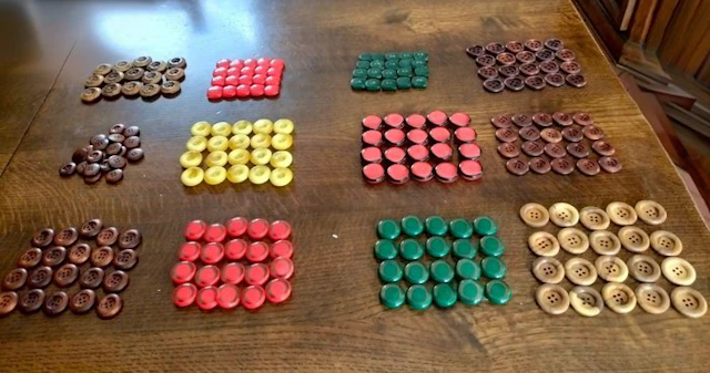 Themed collection - Vintage buttons