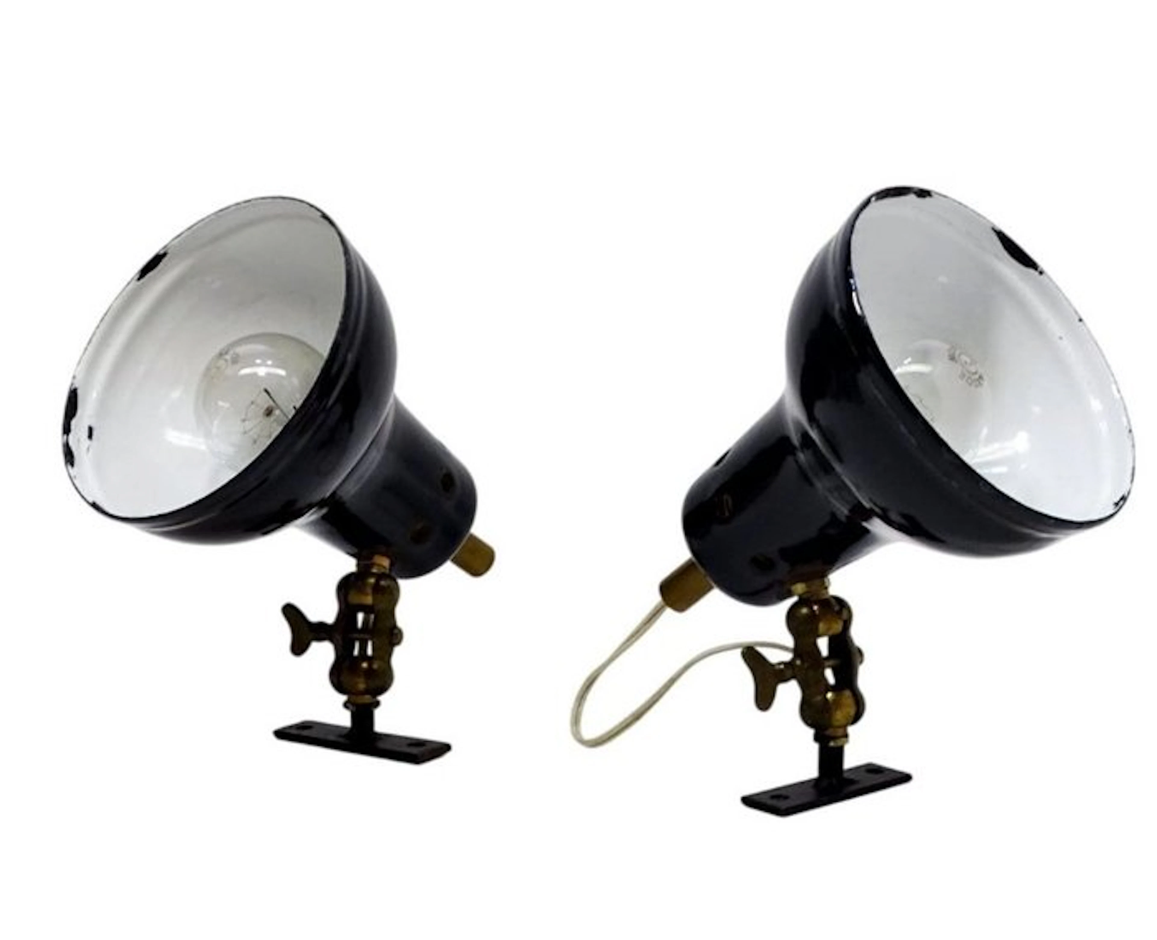 Wall lamp - Two enamelled wall- or ceiling-mounted lamps...