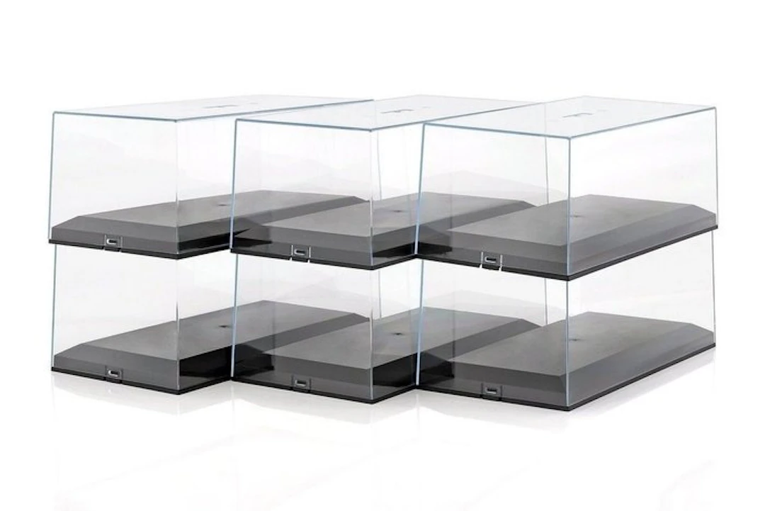 Exclusiv Cars 1:18 - Model car (6) - Set van 6 vitrines...