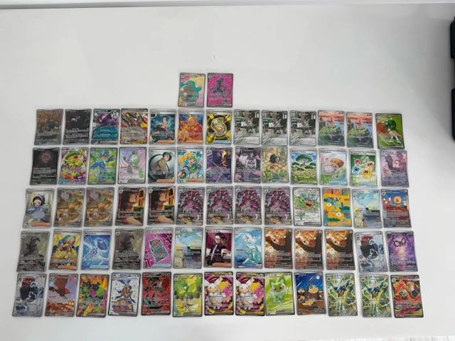 Pokémon - 67 Card - Rare Pokemon Holos Alternate art