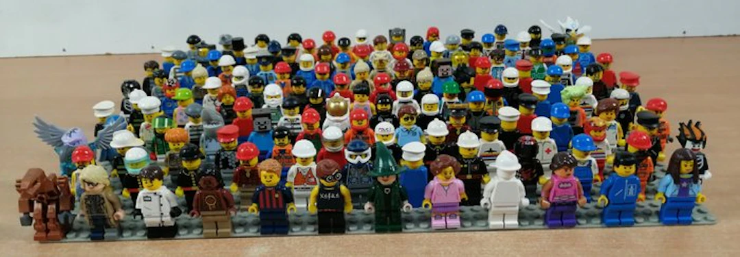 LEGO - Minifigures - 01. partij van poppetjes 144 stuks - 1990-2000