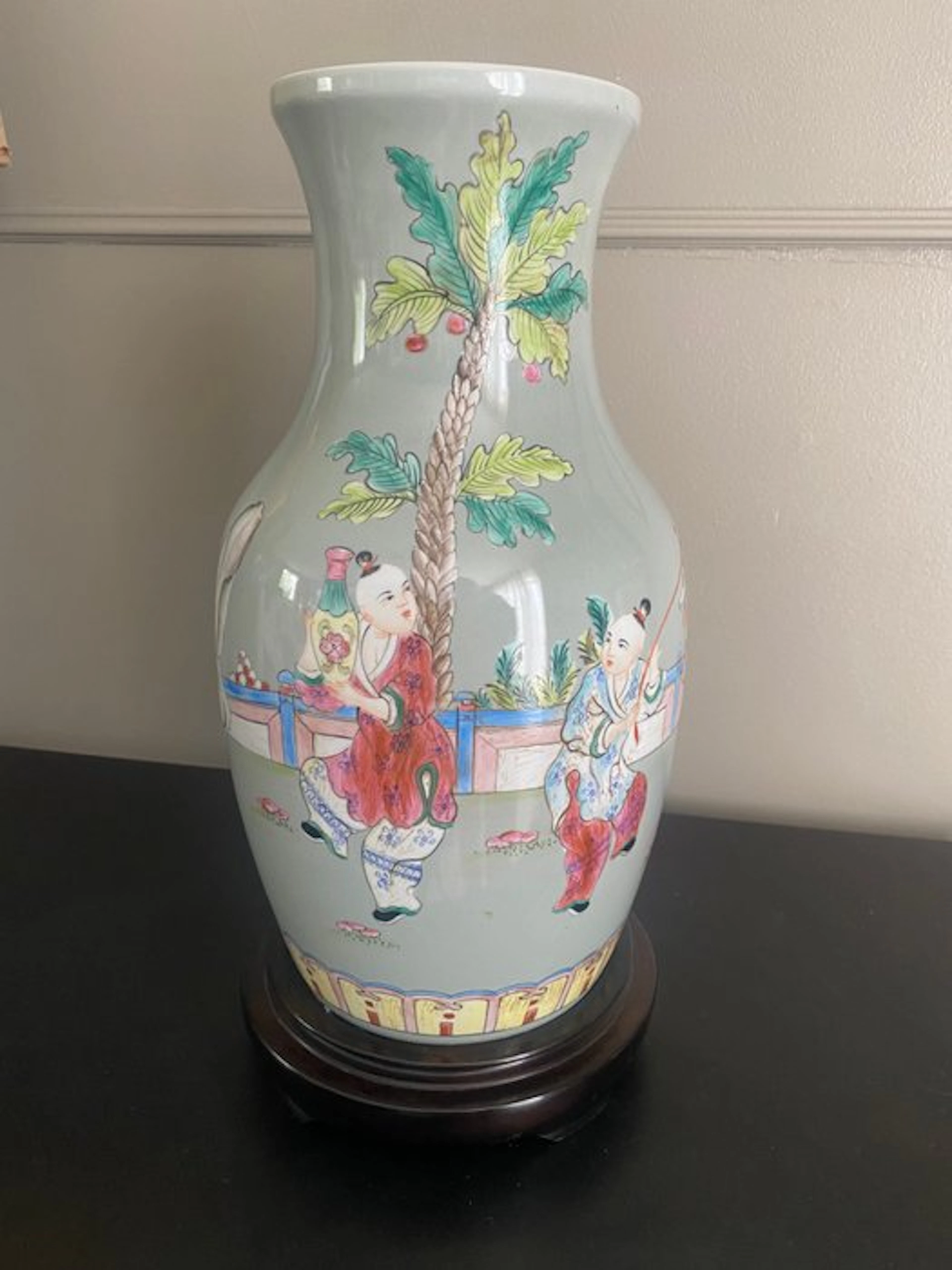 Vase - Porcelain - China