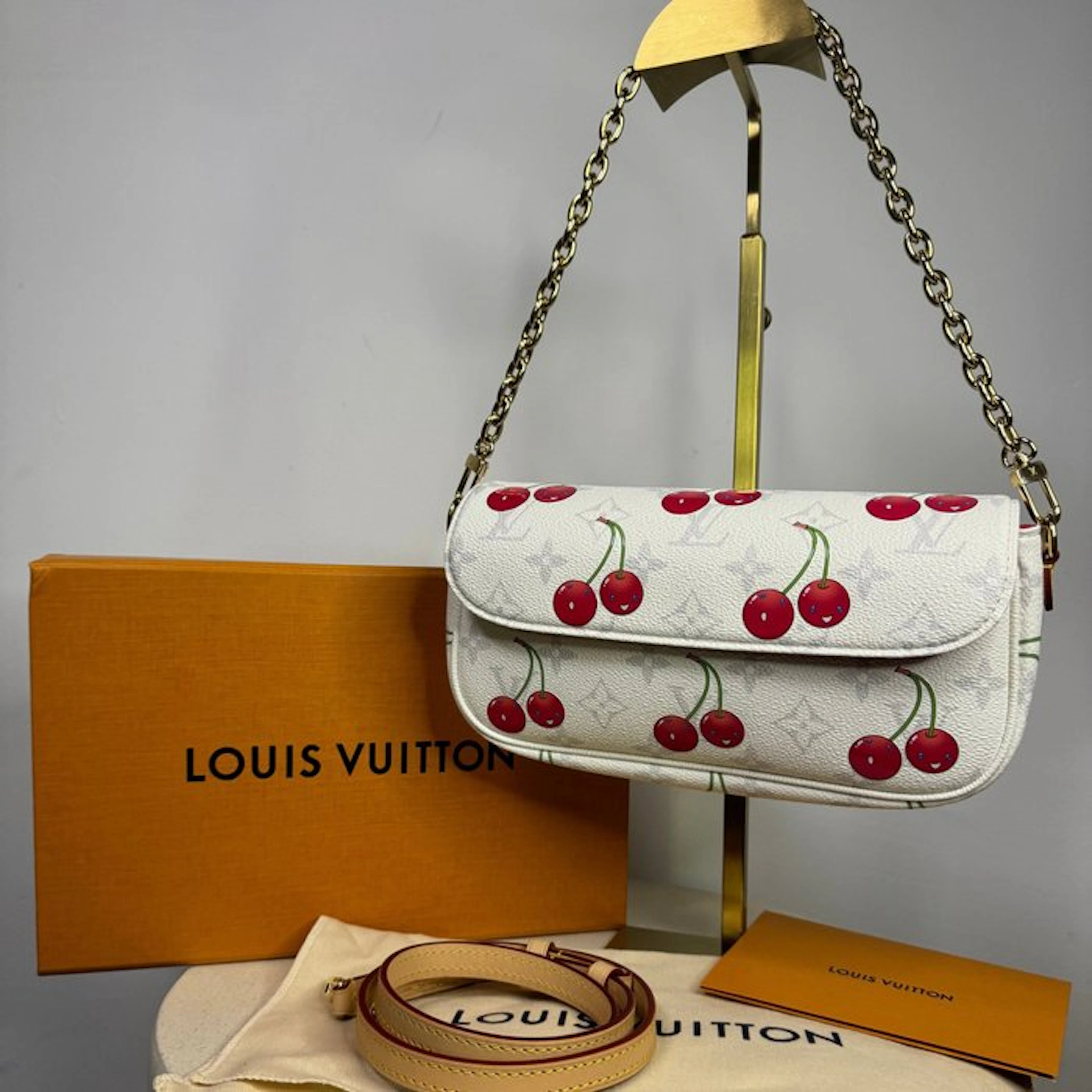 Louis Vuitton - Cherry Monogram Pochette - Handbag