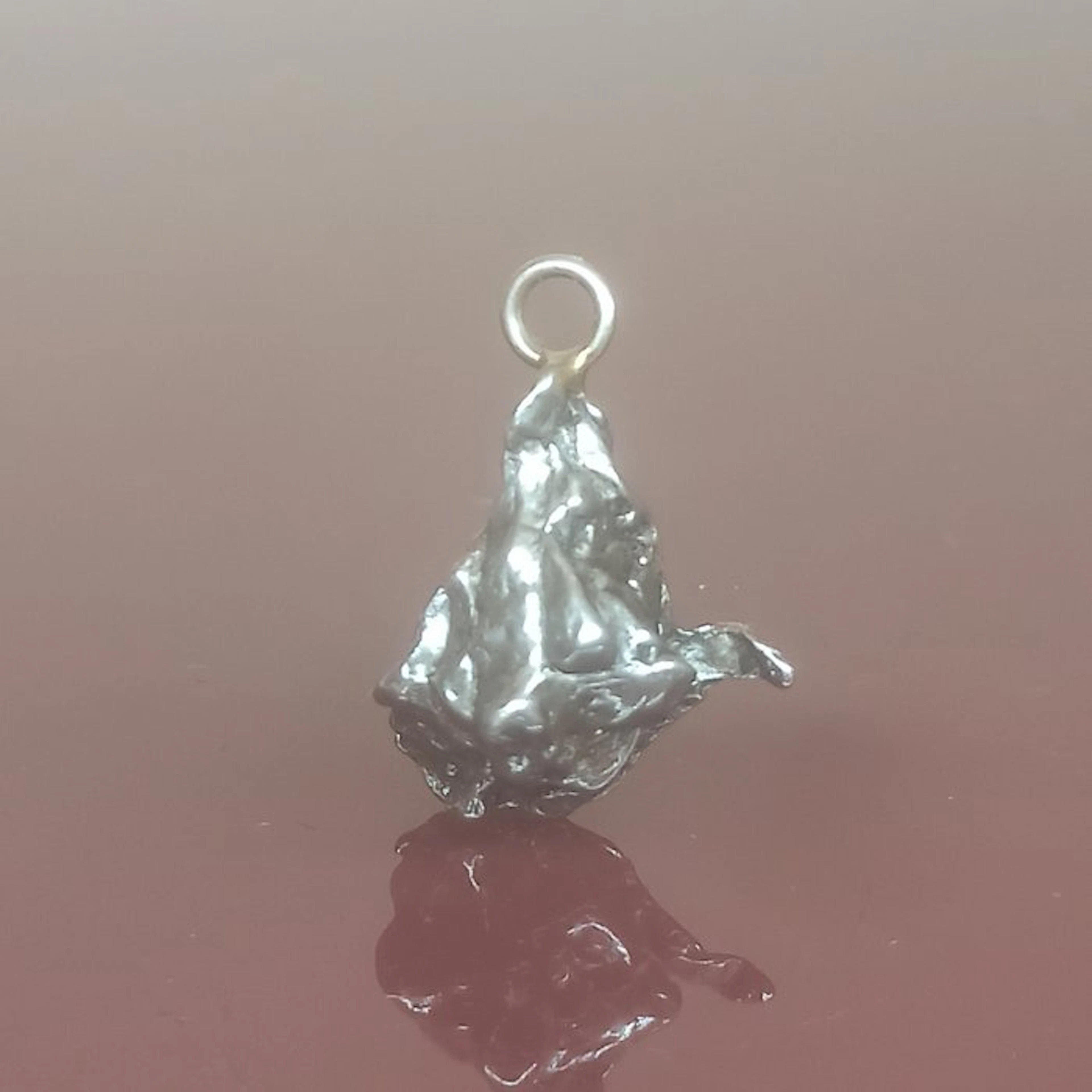 Campo del Cielo meteorite pendant. - 10.14 g