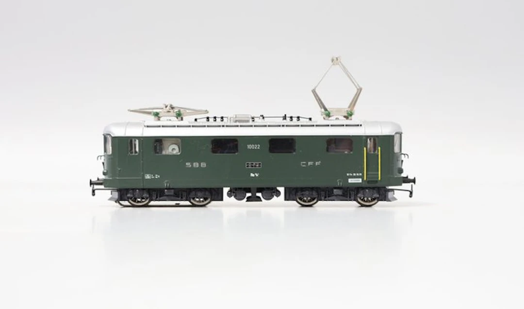 HAG H0 - 225 - Model train locomotive (1) - SBB