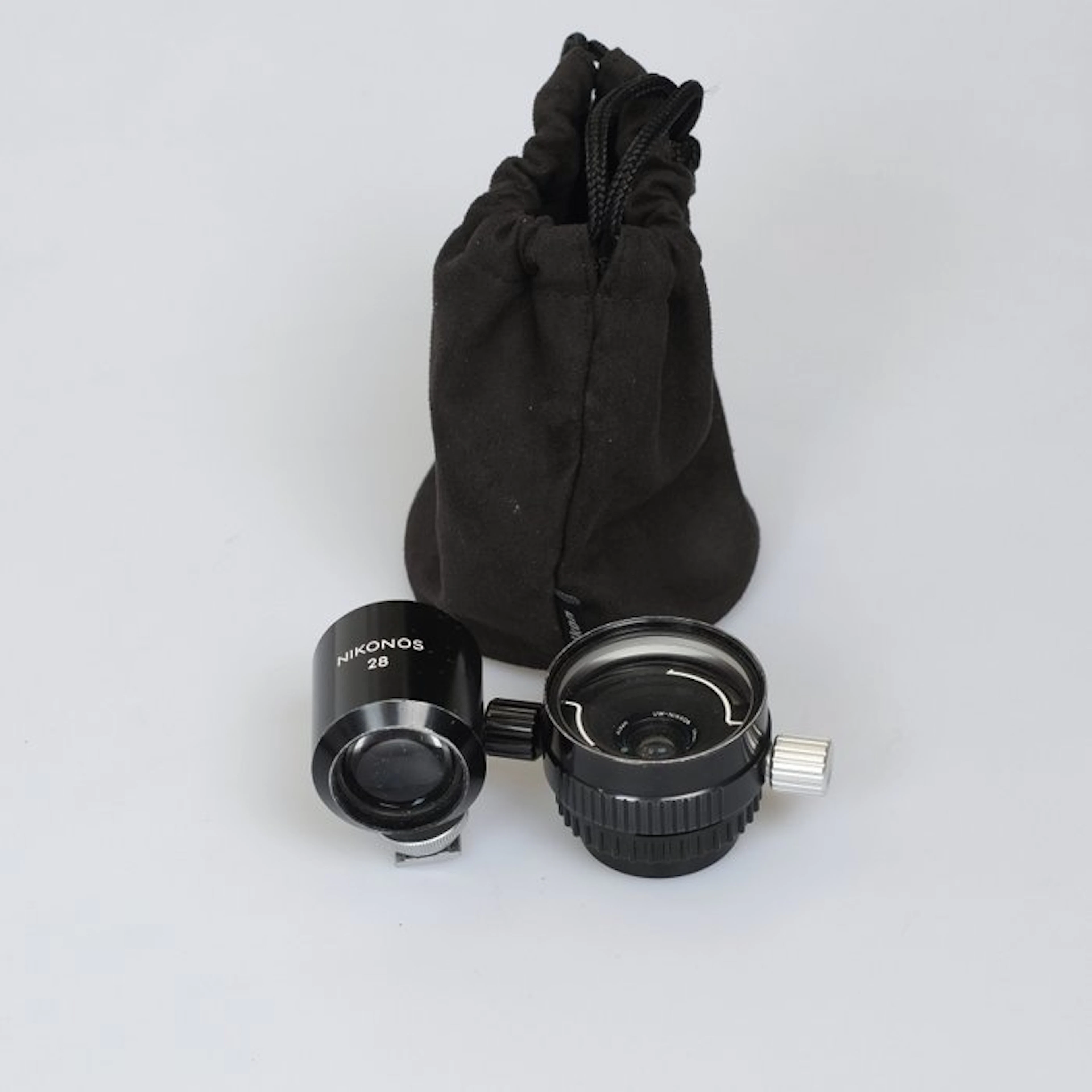 Nikon UW-Nikkor 28mm/3.5 + Zoeker Prime lens