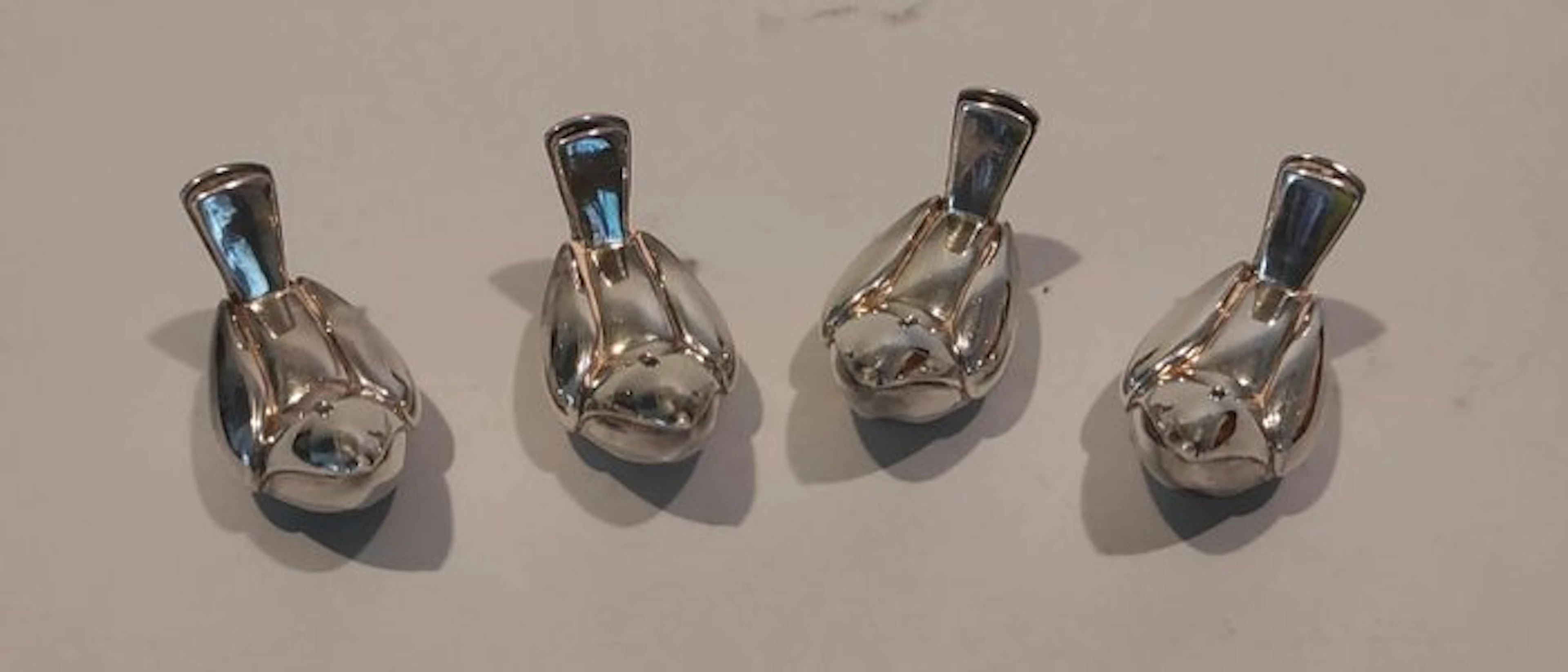 Decorative ornament (4) - Christofle - France - set of 4 place cards