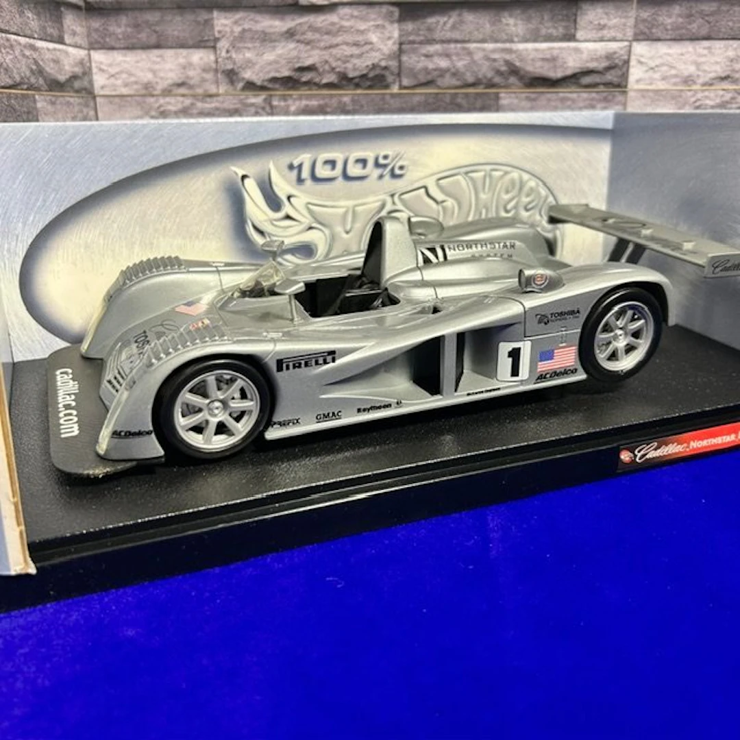 Hot Wheels 1:18 - Model race car - Cadillac LMP Northstar Le Mans Prototype