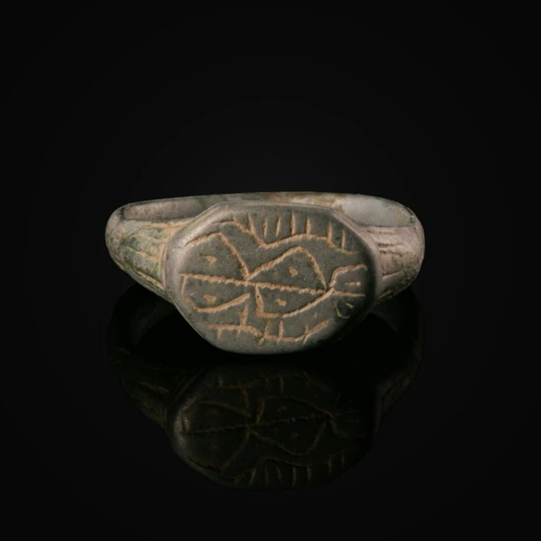 Ancient Roman Bronze Ring with Geometric and Radiating...