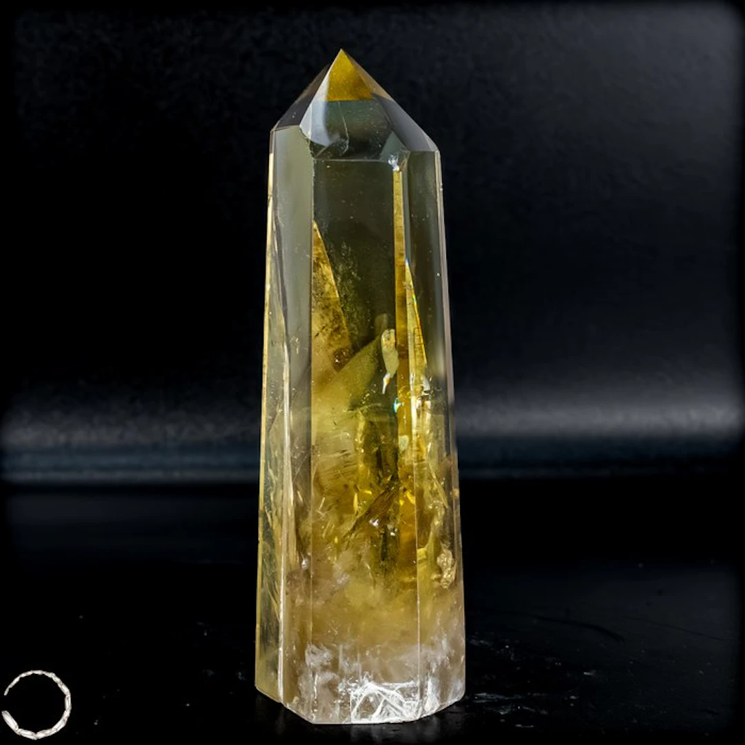 Dreamy citrine crystal from Brazil. 973.3 ct- 194.66 g