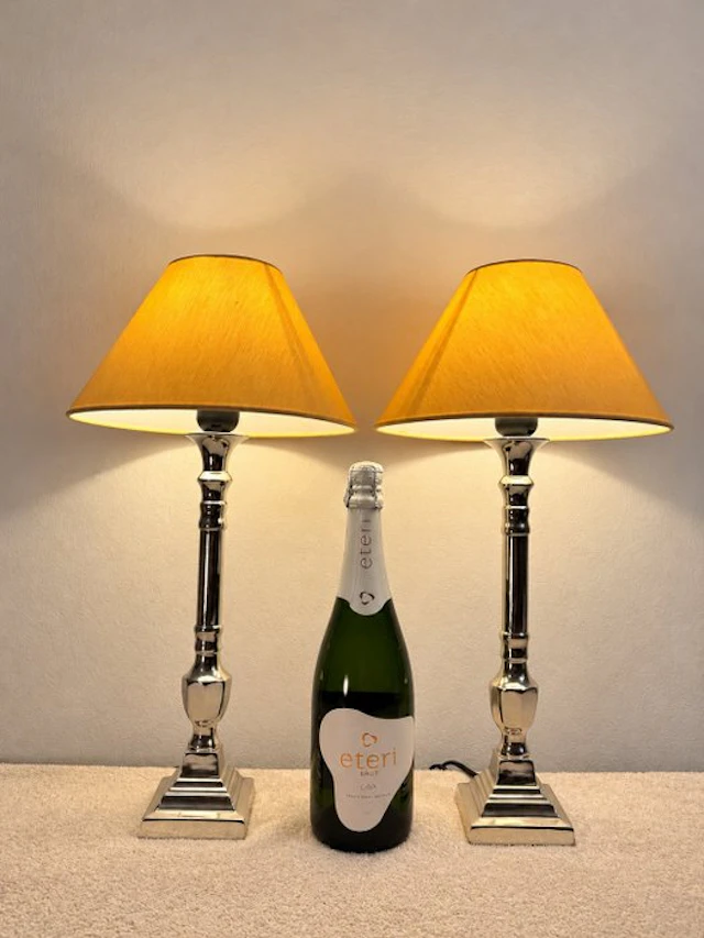 Besselink Licht - Table lamp (2) - Metal, Chrome