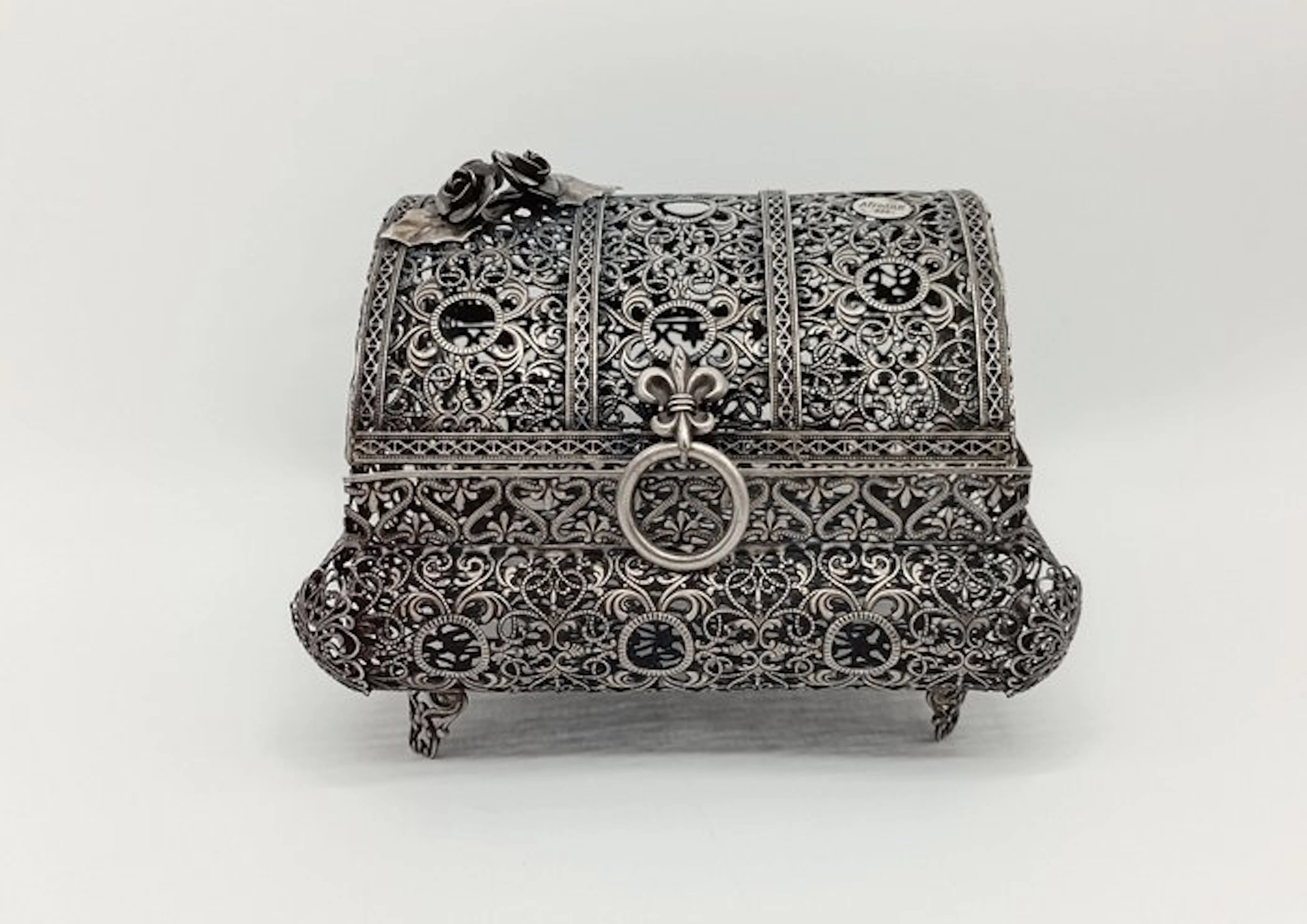 Jewellery box - .925 silver, plated in 925 sterling silver