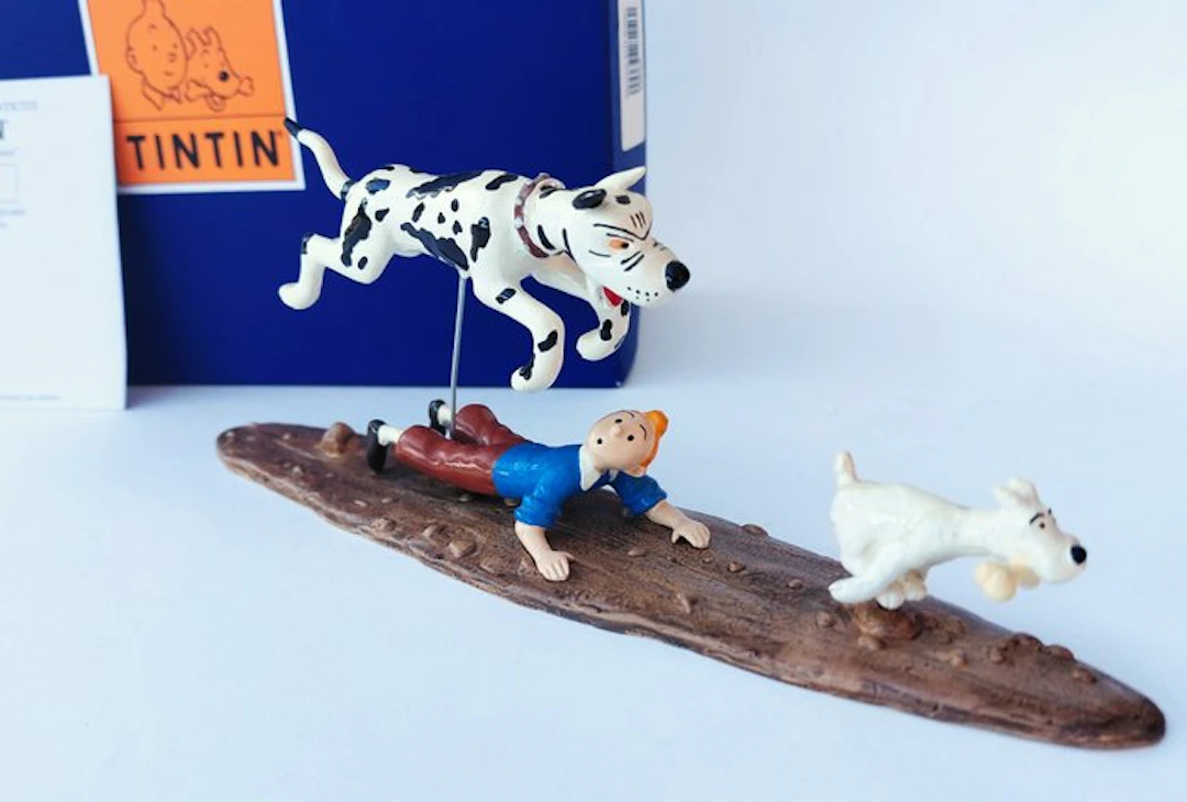 Tintin - Moulinsart 46944 - Danois poursuit Tintin - L'île noire - 2002