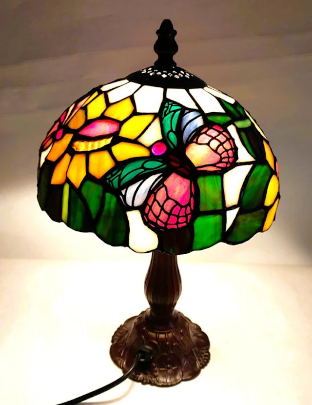 Tiffany STYLE Butterfly - Table lamp - Leaded glass - Table lamp 45 cm.