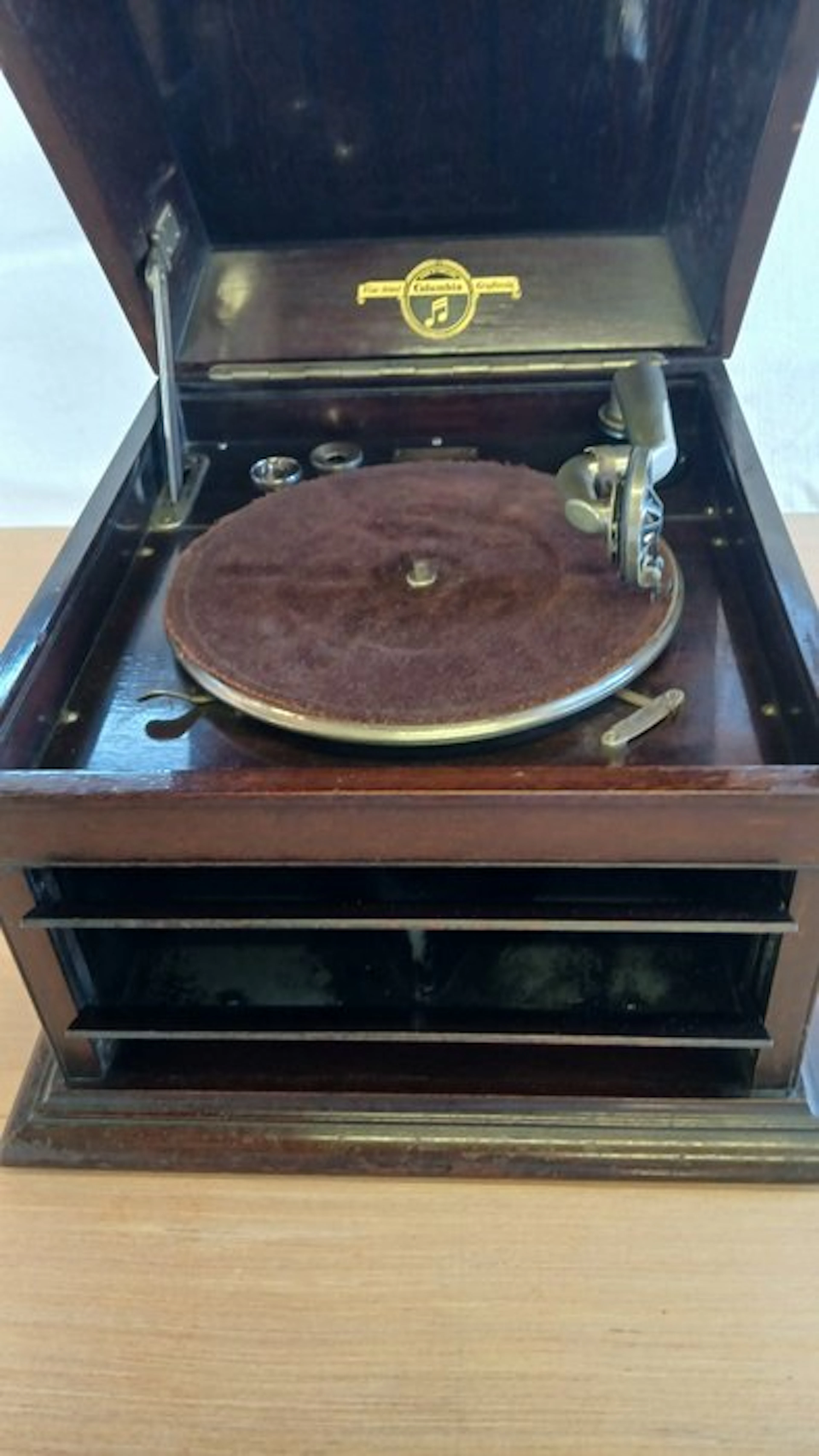 COLUMBIA - Viva Tonal Gramophone 118 Gramophone