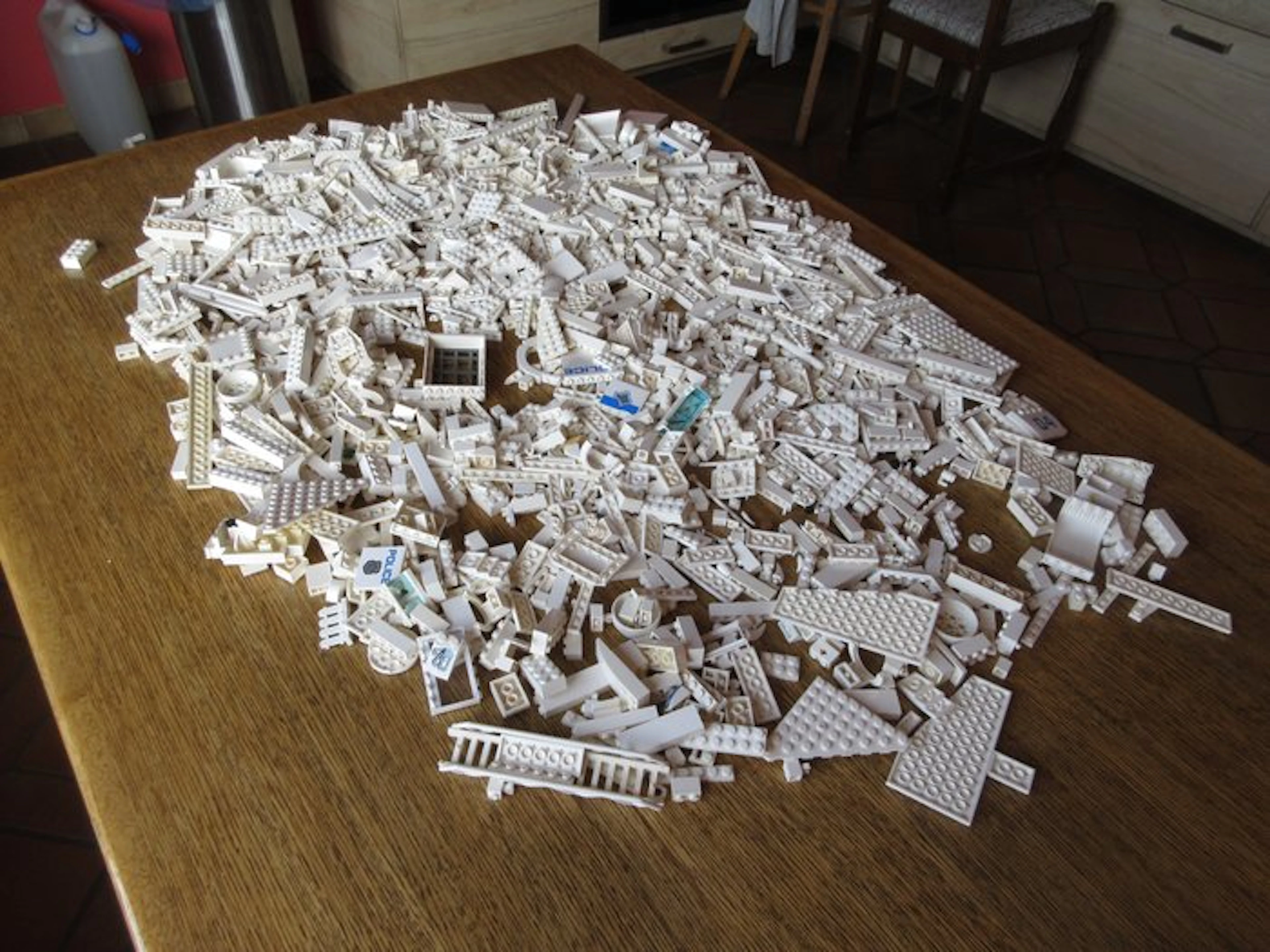 LEGO Pieces - Classic - 2122gr de pièces de marque LEGO de couleur blanche