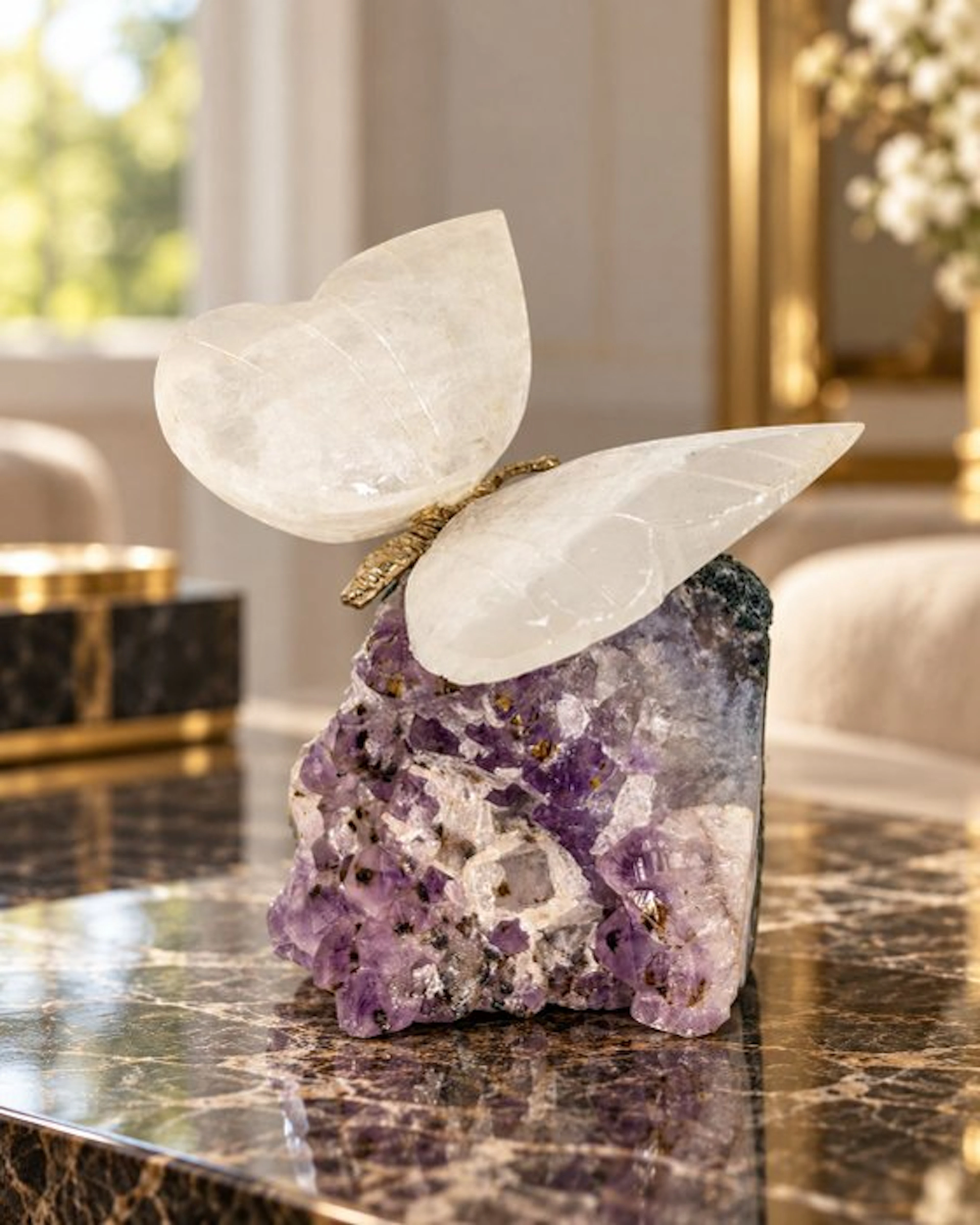 NO RESERVE PRICE - Hand-cut rock crystal butterfly on...