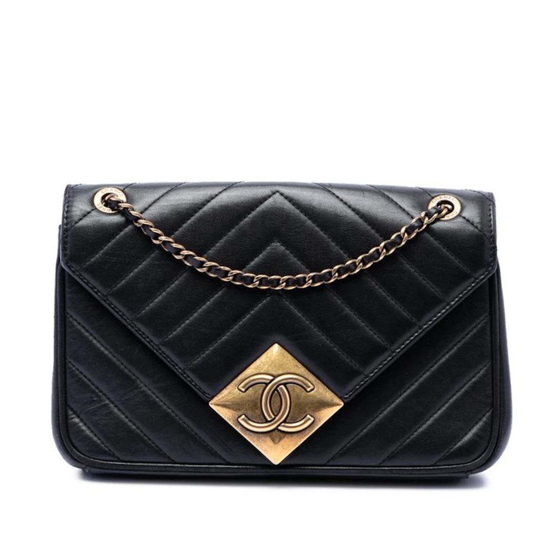 Chanel - CC Quilted Lambskin Pyramid Flap - Bag
