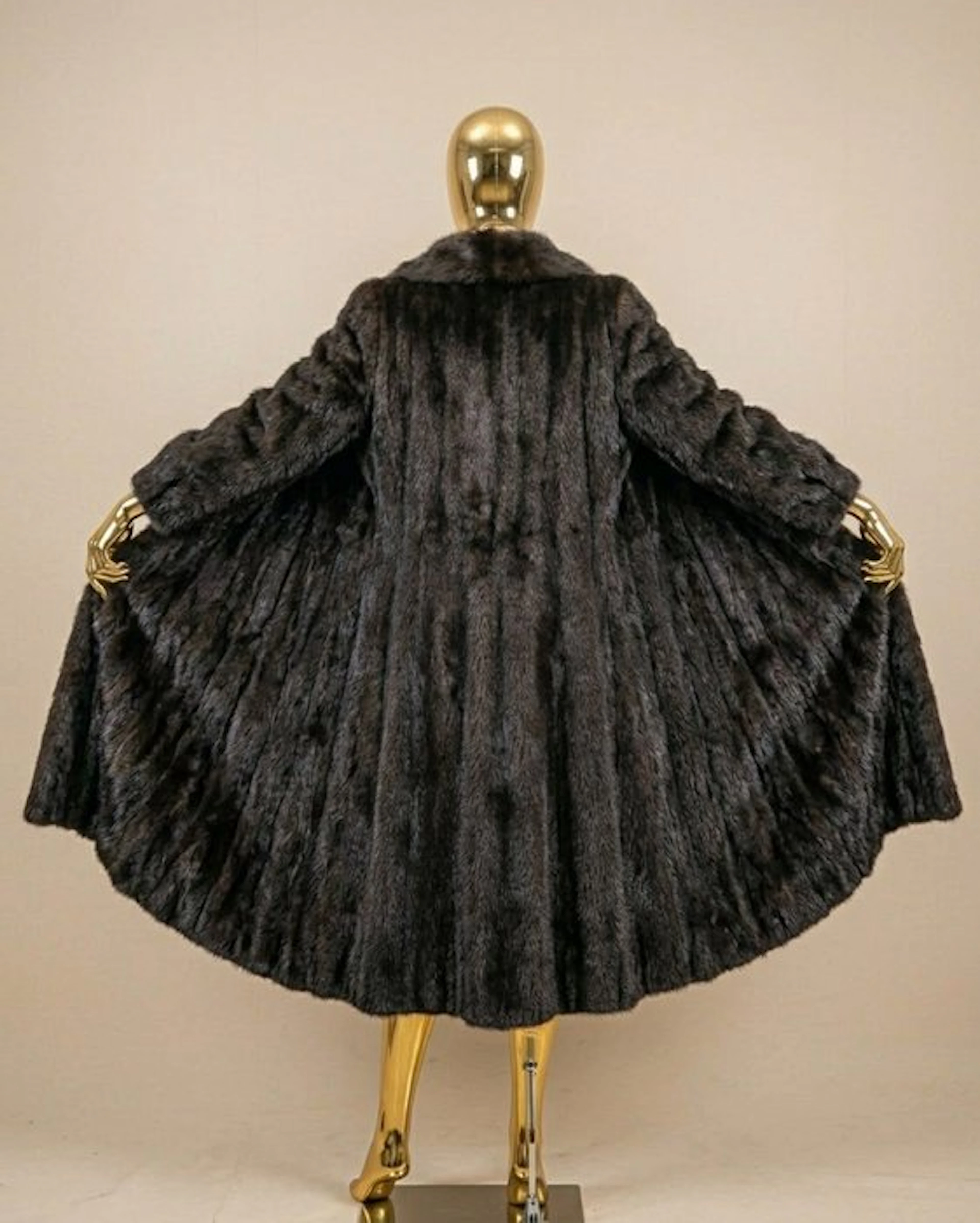 Artisan Furrier - Fur coat