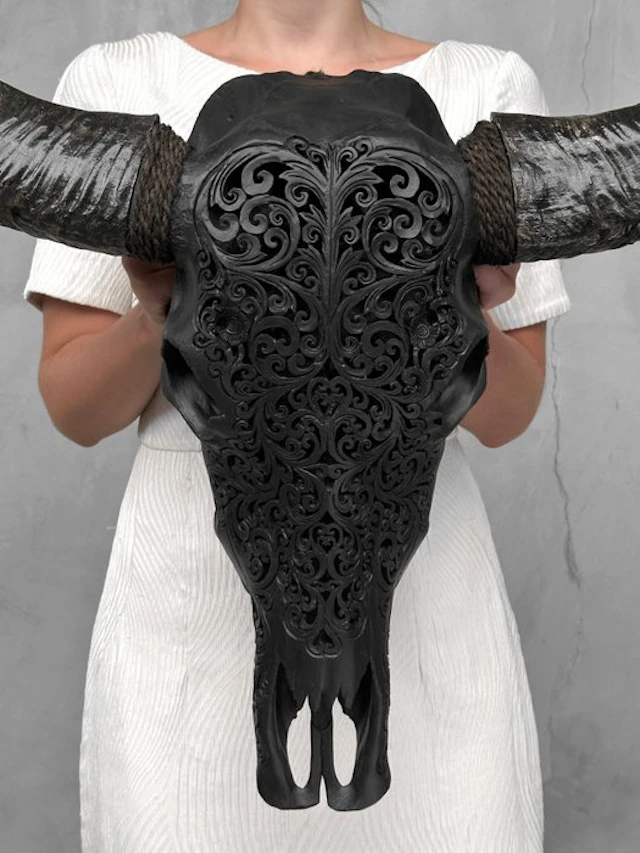NO RESERVE PRICE - C - Large authentic hand carved black...