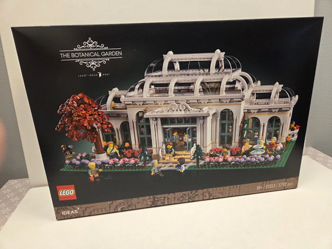 LEGO Set - 21353 - Ideas (CUUSOO) - LEGO De botanische tuin 21353