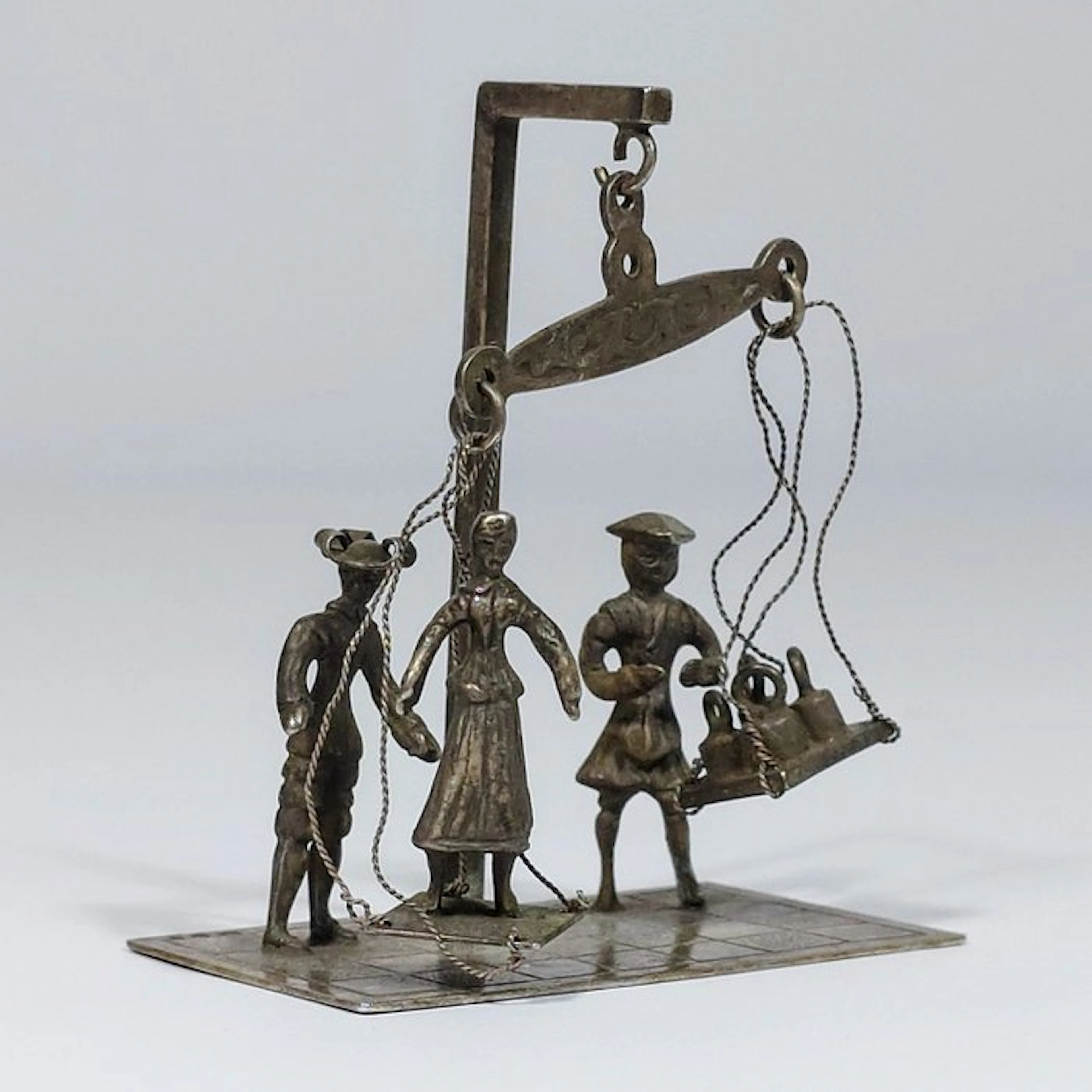 Figurine - Heksenwaag - Silver