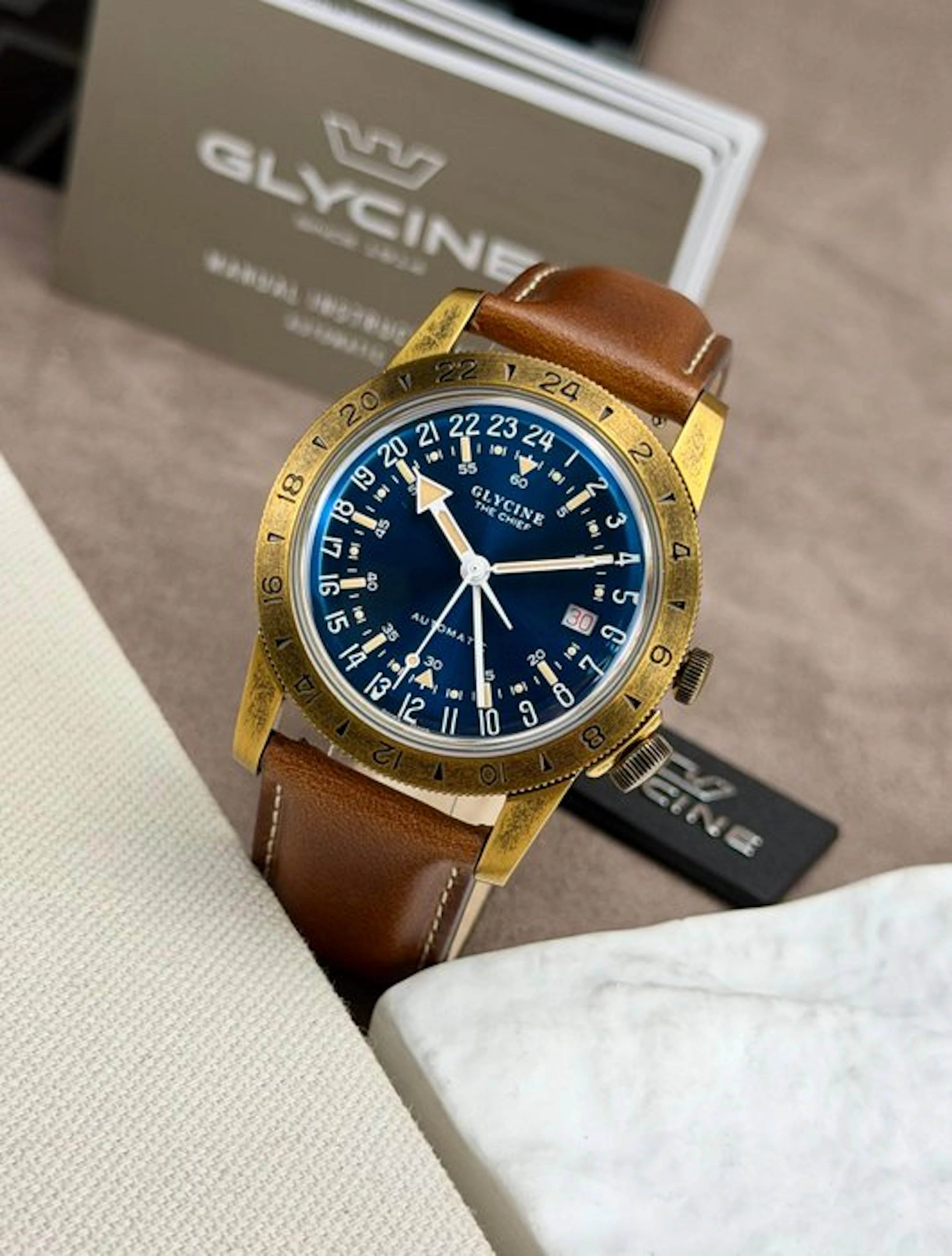 Glycine - Airman Vintage The Chief Automatic GMT Date...