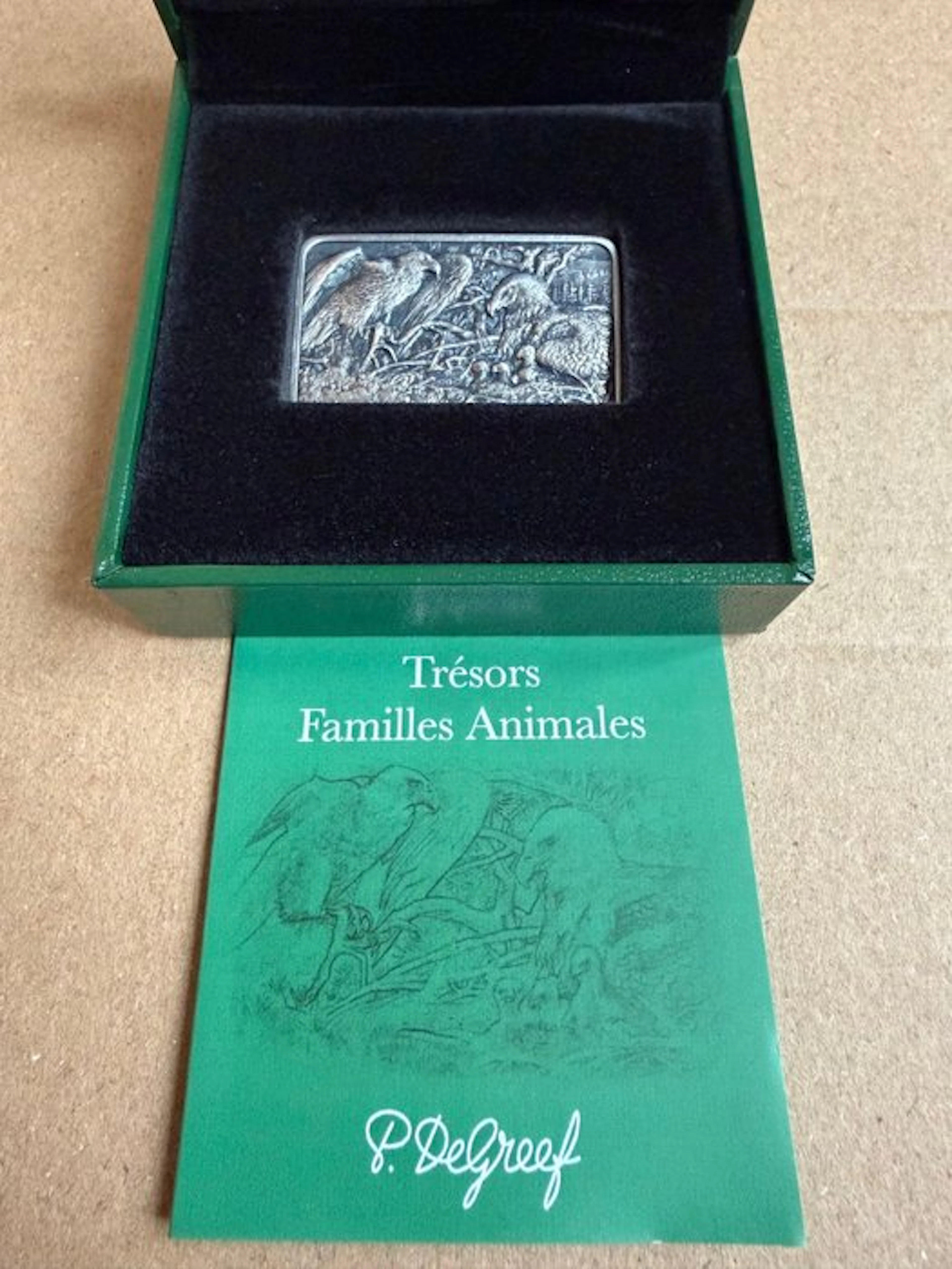 Benin. 1000 Francs 2026 Eagle Trésors Familles Animales 1 Oz (.999)
