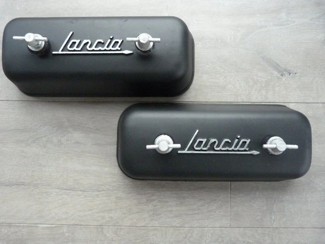 Car part (2) - Lancia - Klepdeksel set Lancia - 1960-1970