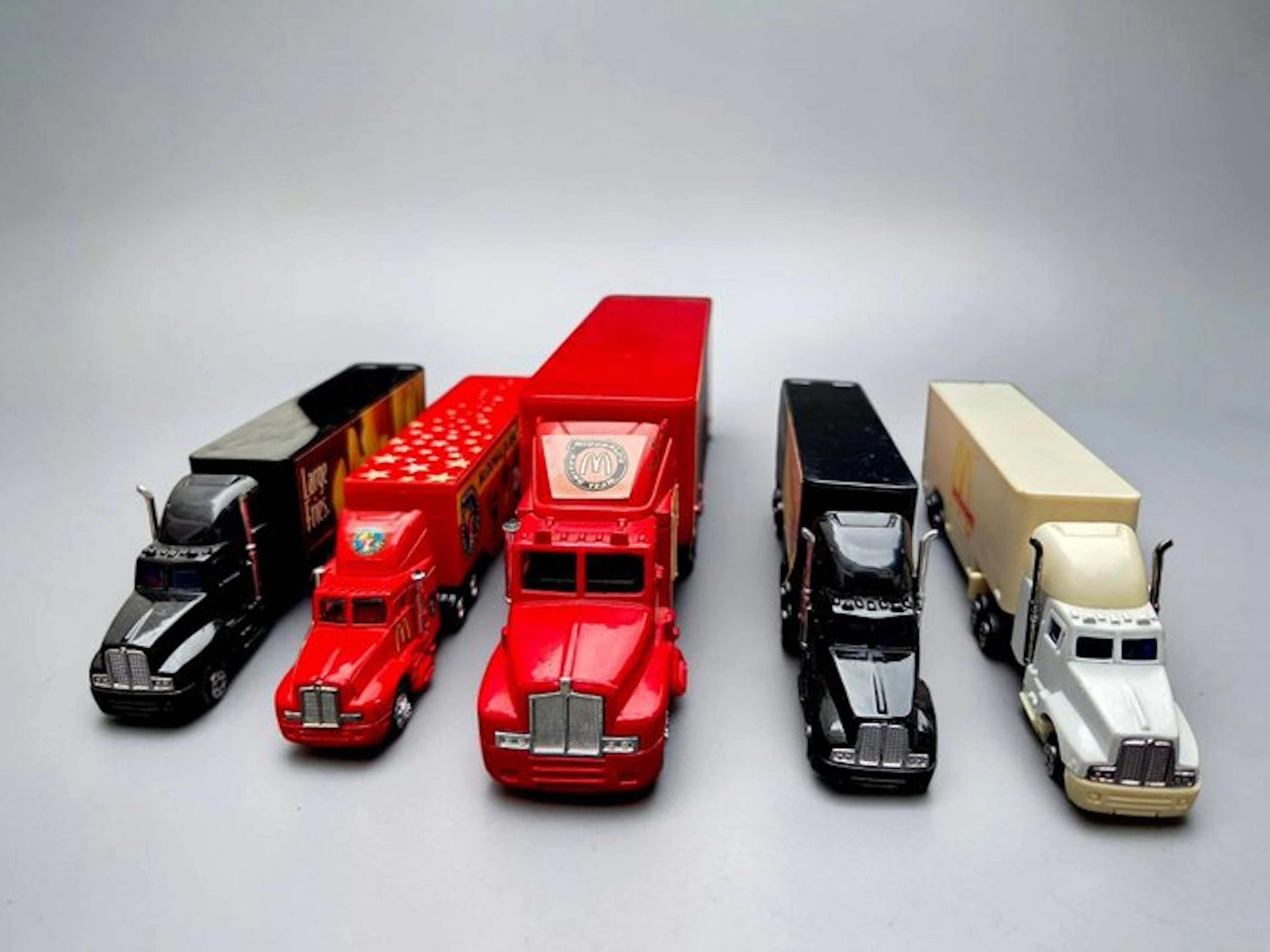 McDonald's - Model truck (5)