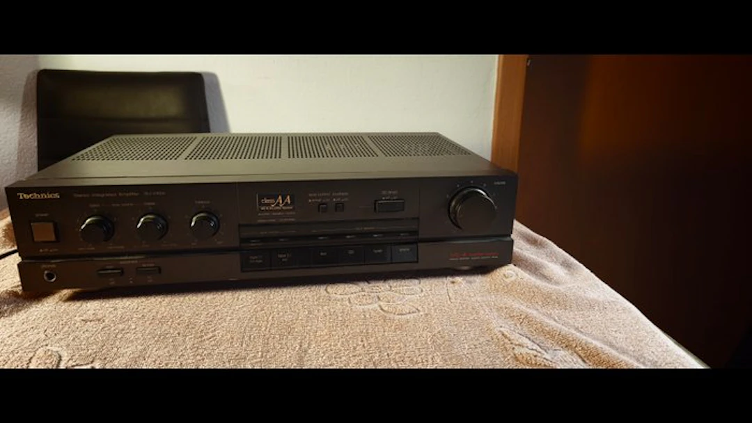 Technics - SU-V45A 'Class AA' Solid state integrated amplifier