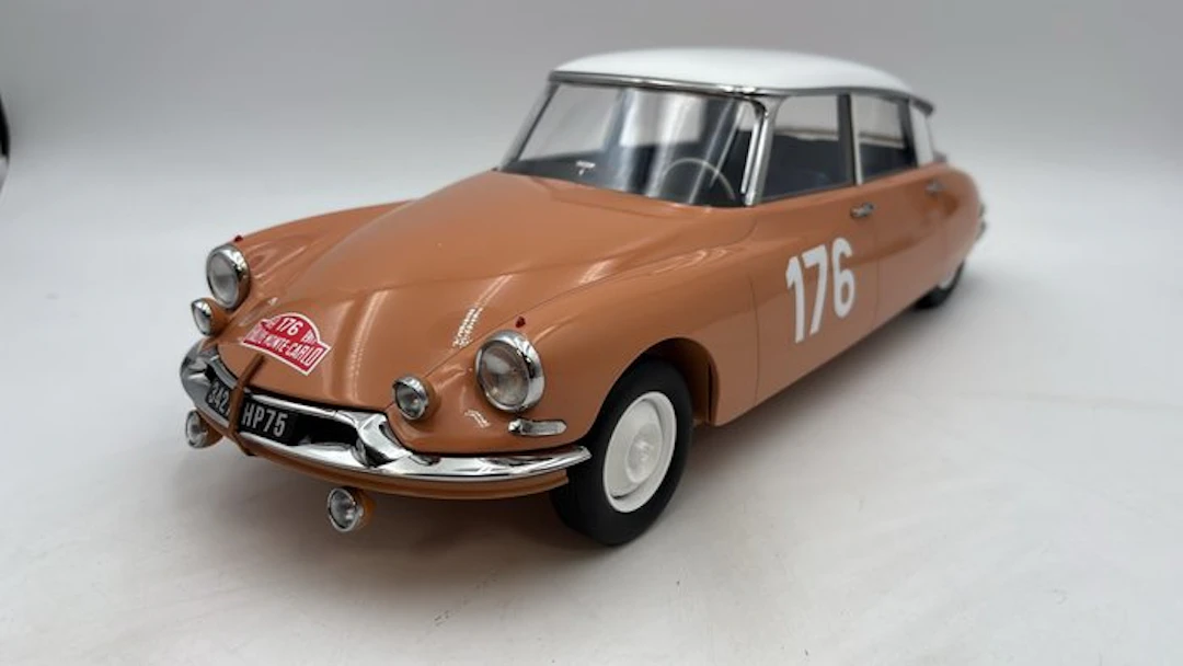 Norev 1:12 - Model car - Citroen ID 19 Winner Rally Monte Carlo 1959 - (cod.L1)