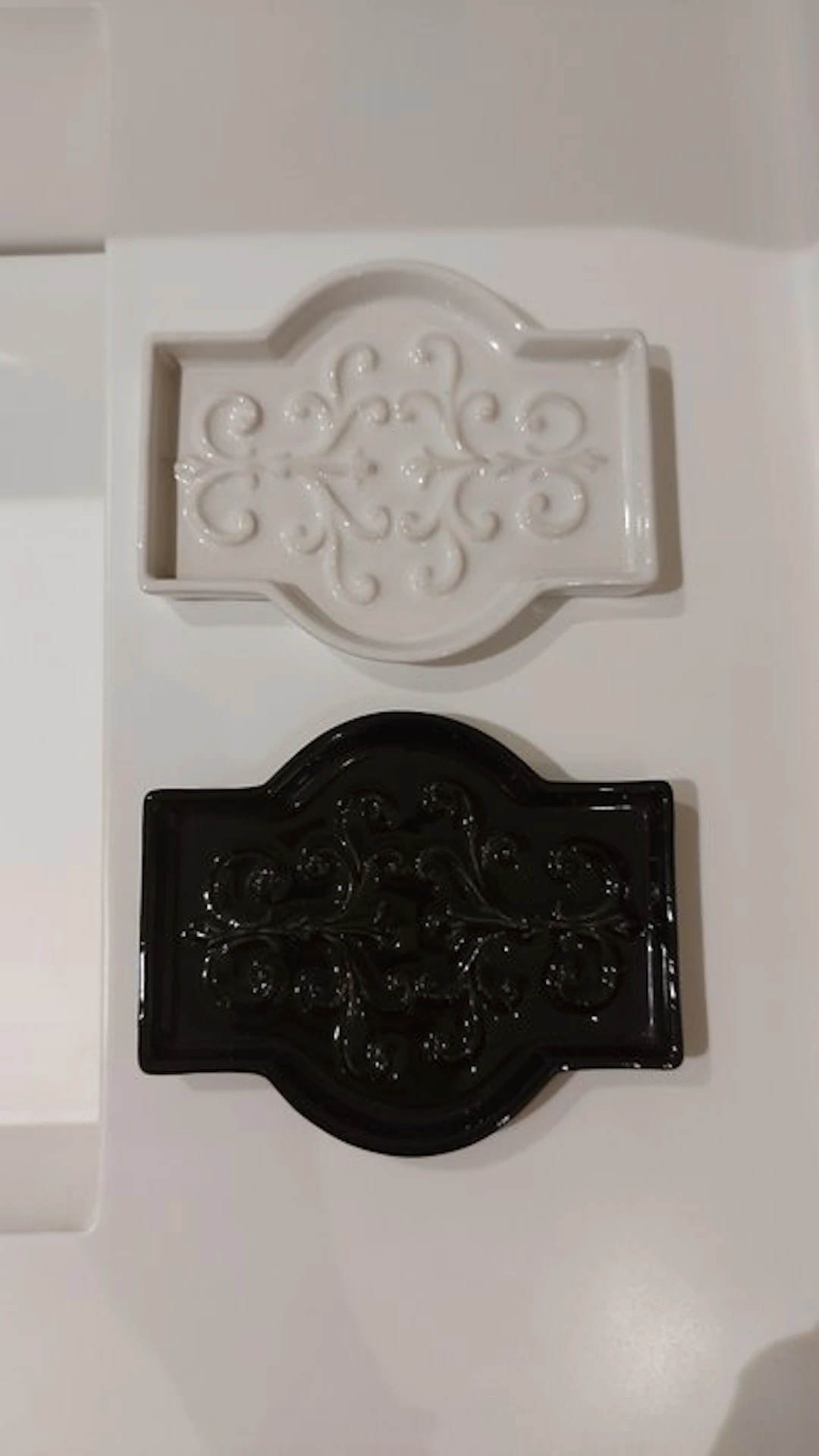 Toilet set (2) - Ceramic - Soap dish