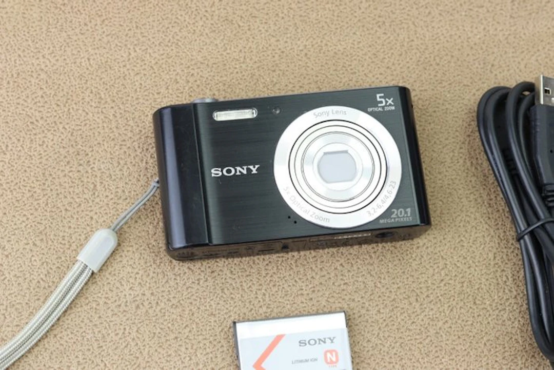 Sony Cybershot DSC-W800, 20.1MP Digital camera