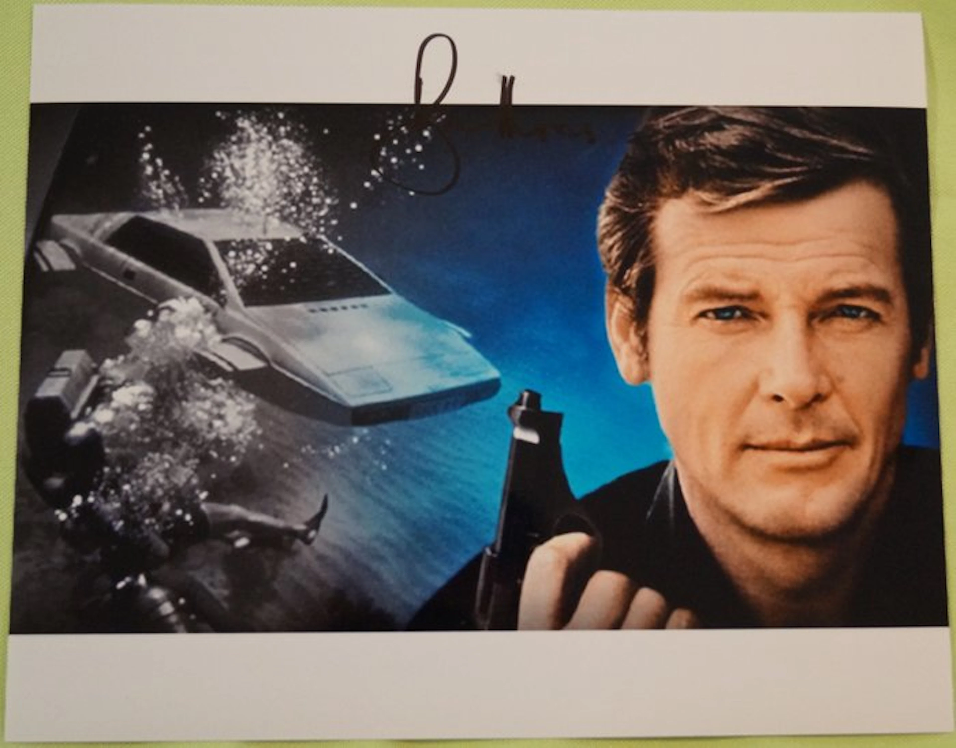 James Bond 007: The Spy Who Loved Me - Sir Roger Moore –...