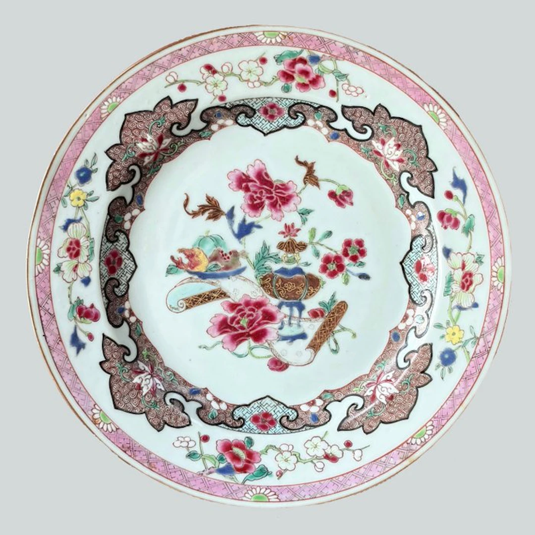 Plate - China - Yongzheng (1723-1735) - famille rose...
