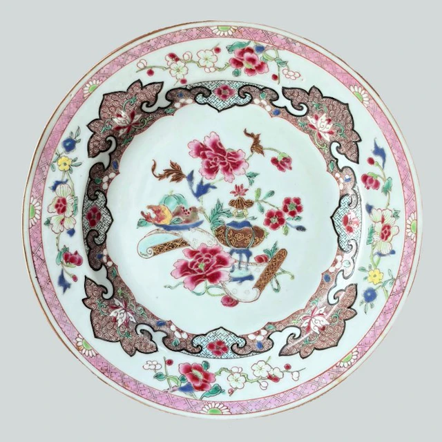 Plate - China - Yongzheng (1723-1735) - famille rose...