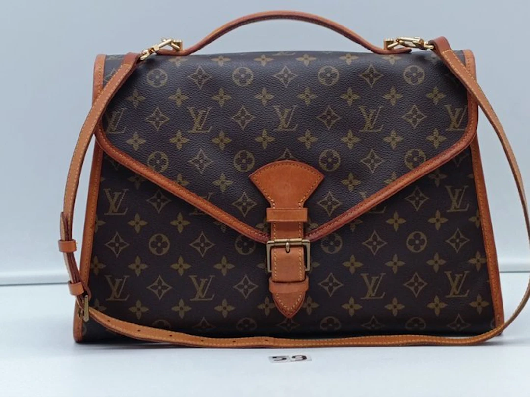 Louis Vuitton - BEVERLY MM - Handbag