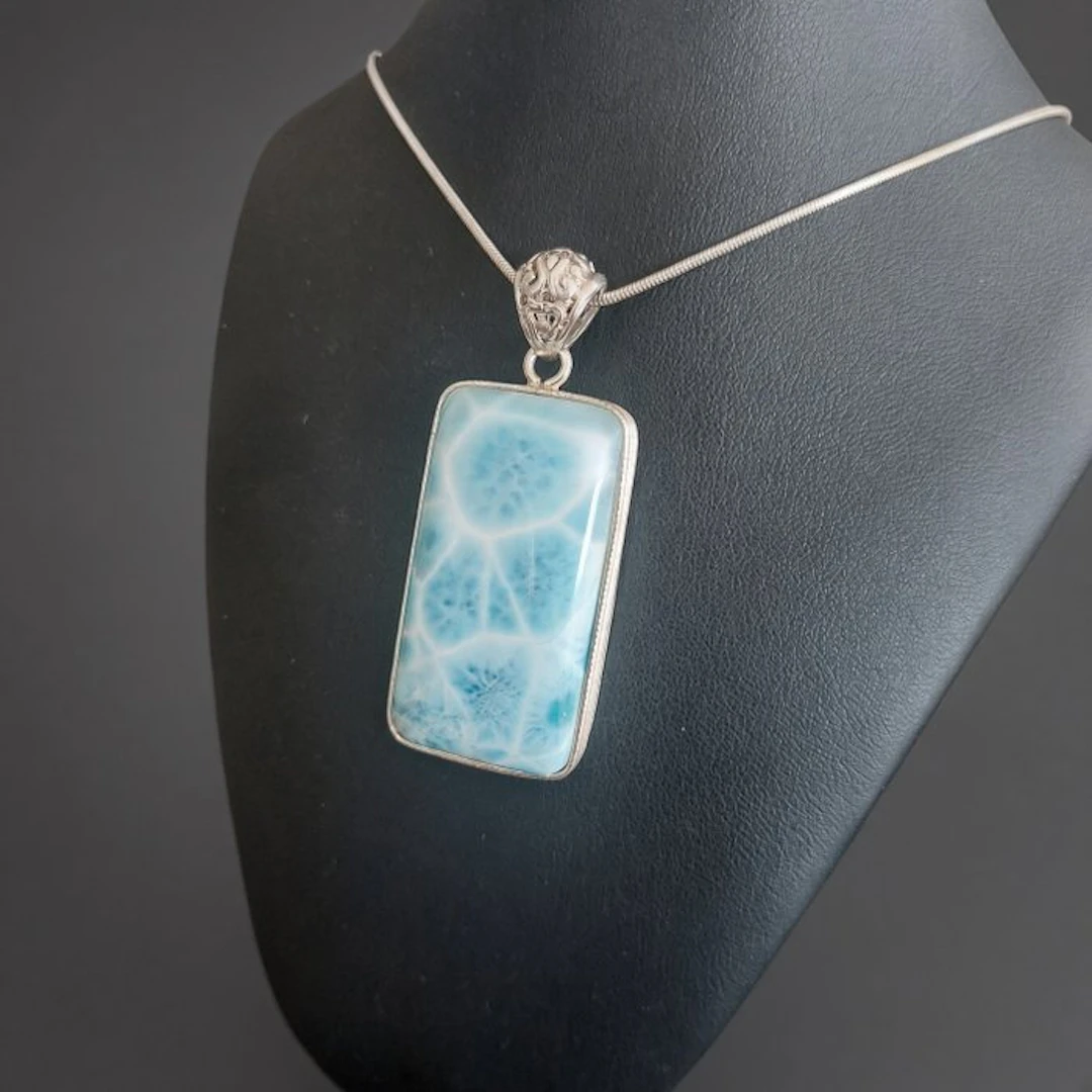 LARIMAR. High quality