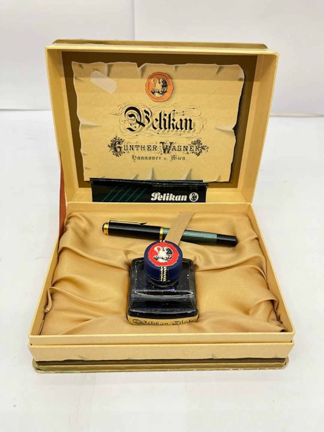 Pelikan - M400 - Fountain pen