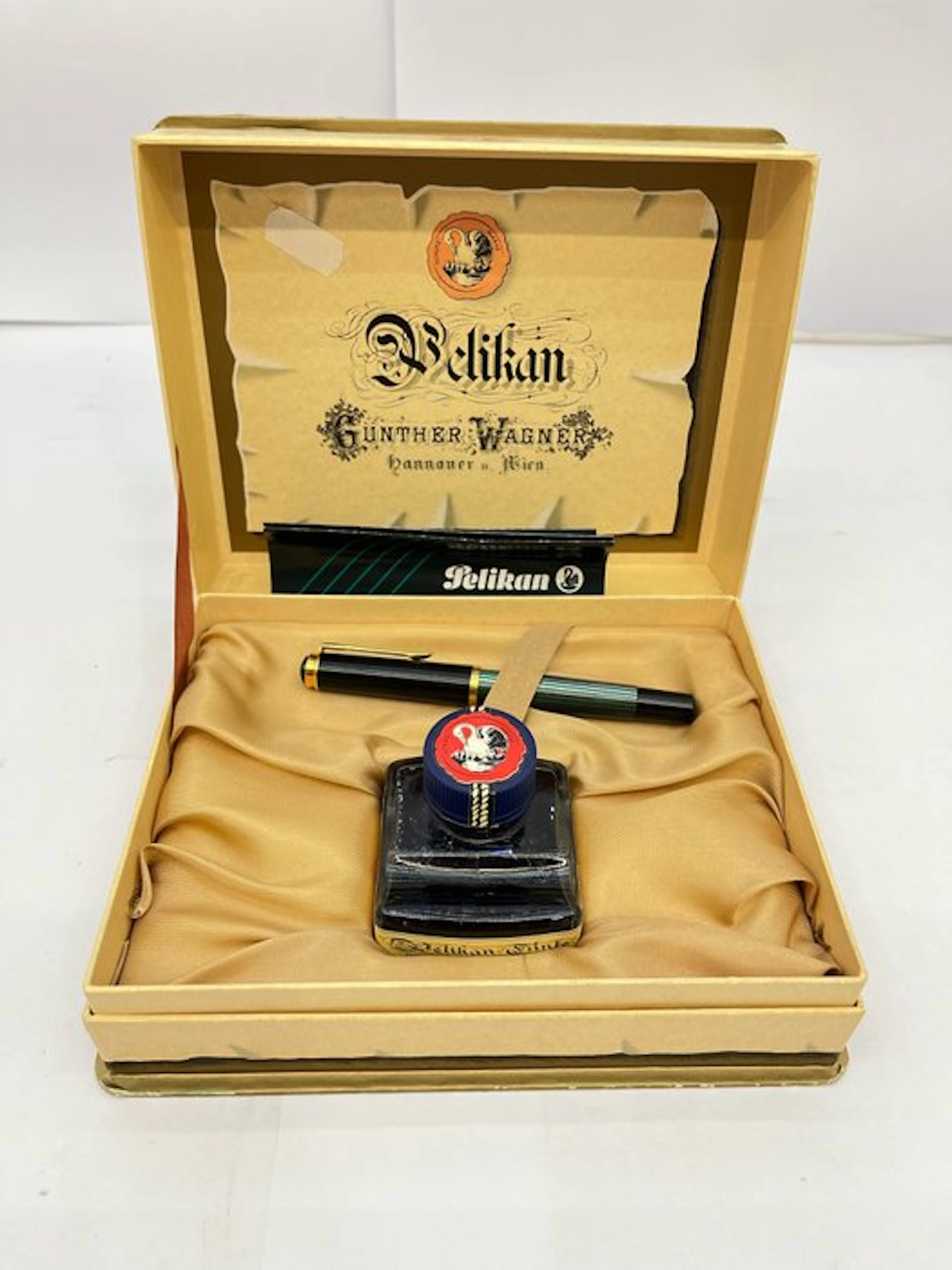 Pelikan - M400 - Fountain pen