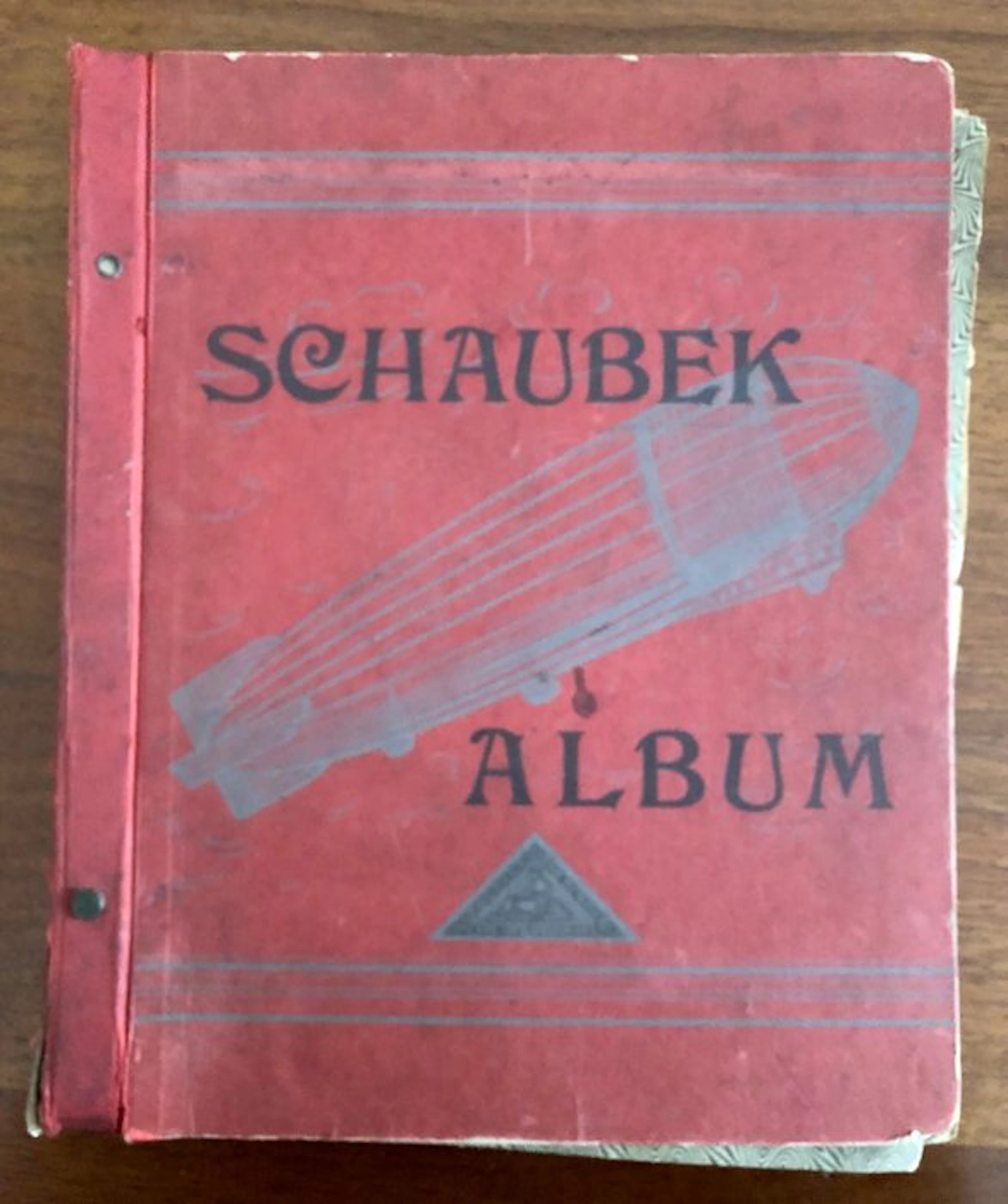 World 1850/1930 - Shaubek album with countless old stamps...