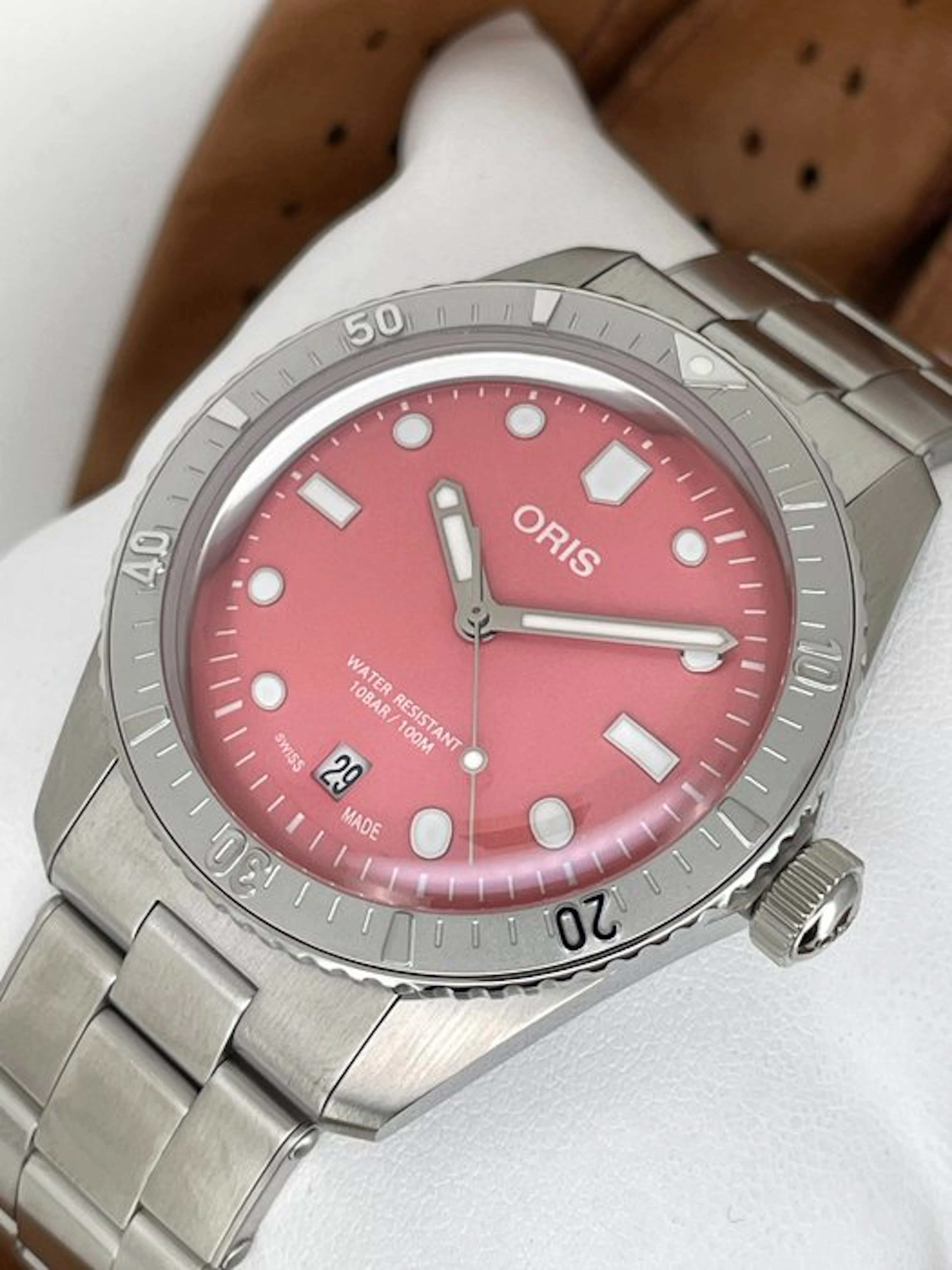 Oris - Divers Sixty Five Cotton Candy Automatic Pink - 01...