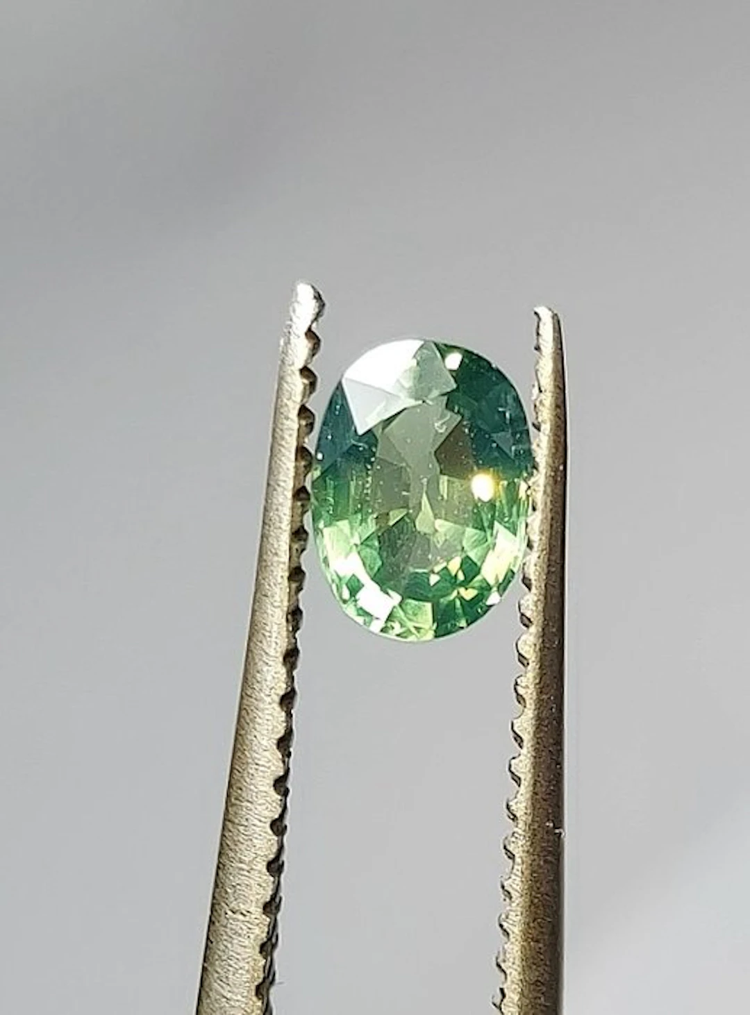 No reserve price Sapphire - 1.12 ct - Antwerp Laboratory...