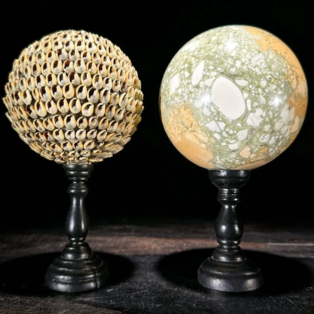 Decorative ornament - NO RESERVE PRICE - Stunning pair of...