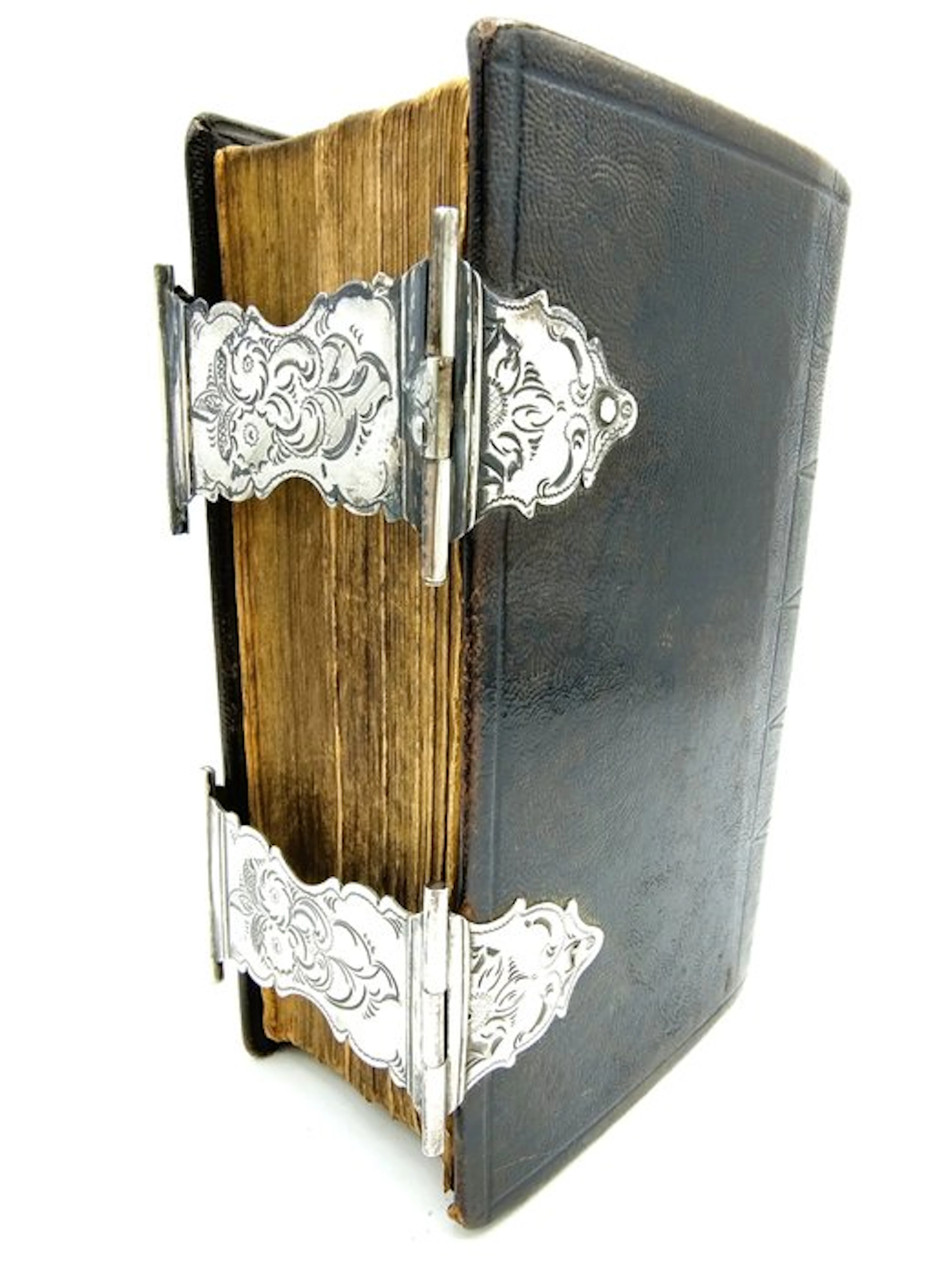 Bijbel met zilveren sloten, A.J. Nobel, Schoonhoven, 1867 - 1865